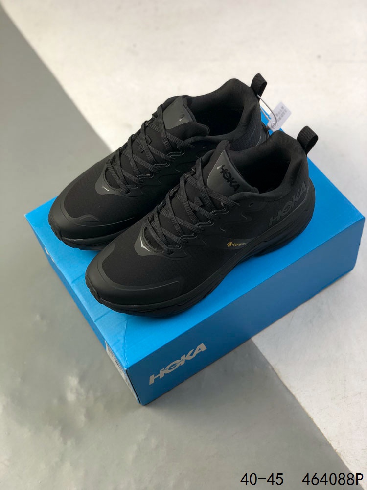 💰210
【公司级】HOKA ONE ONE Challenger ATR6挑战者全地形6减震平衡越野跑鞋 防水版,适合全地形路段,百公里越野无需换鞋。HOKA ONE ONE Challenger ATR6/挑战者6 男款越野跑鞋,挑战者全地形6代,继承了Challenger系列的柔软缓震和平稳顺滑脚感,并在越野路段保证抓地力,在城市路段提供舒适顺畅感。鞋面采用再生面料,工程网布鞋面,保证舒适透气性。厚实的缓冲中底可帮助足部减震,坚固舒适度和支撑力。大底紧密排布的4mm宽条带状凸耳,提升越野的抓地力。滚动平衡,确保自然步伐,嵌入式鞋床,提供全方位稳定感。
货号:1106510
尺码:40-45
编码:464088P