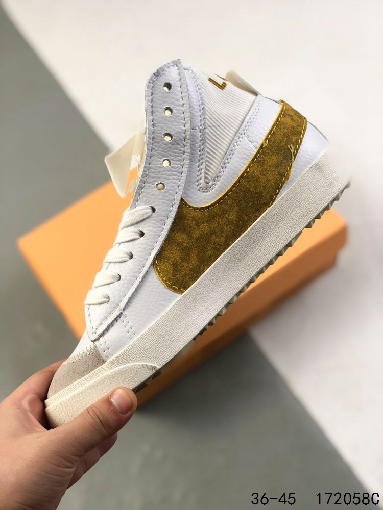 💰110
耐克 NIKE Blazer mid vintage开拓者 高帮男女子运动板鞋 厚底增高休闲鞋。采用轻盈利落设计,焕新演绎经典鞋款。该鞋款带来舒适足底体验,结合鞋侧壁加固设计,缔造舒适感受。皮革鞋面适合日常穿着,柔软非凡,硫化结构将外底与鞋面巧妙熔接,打造出众柔韧灵活性和复古风格。硬质橡胶外底融入人字形底纹,铸就非凡抓地力,彰显经典风范。加垫鞋口,一体式鞋头护条。
尺码:如图
ID:172058C