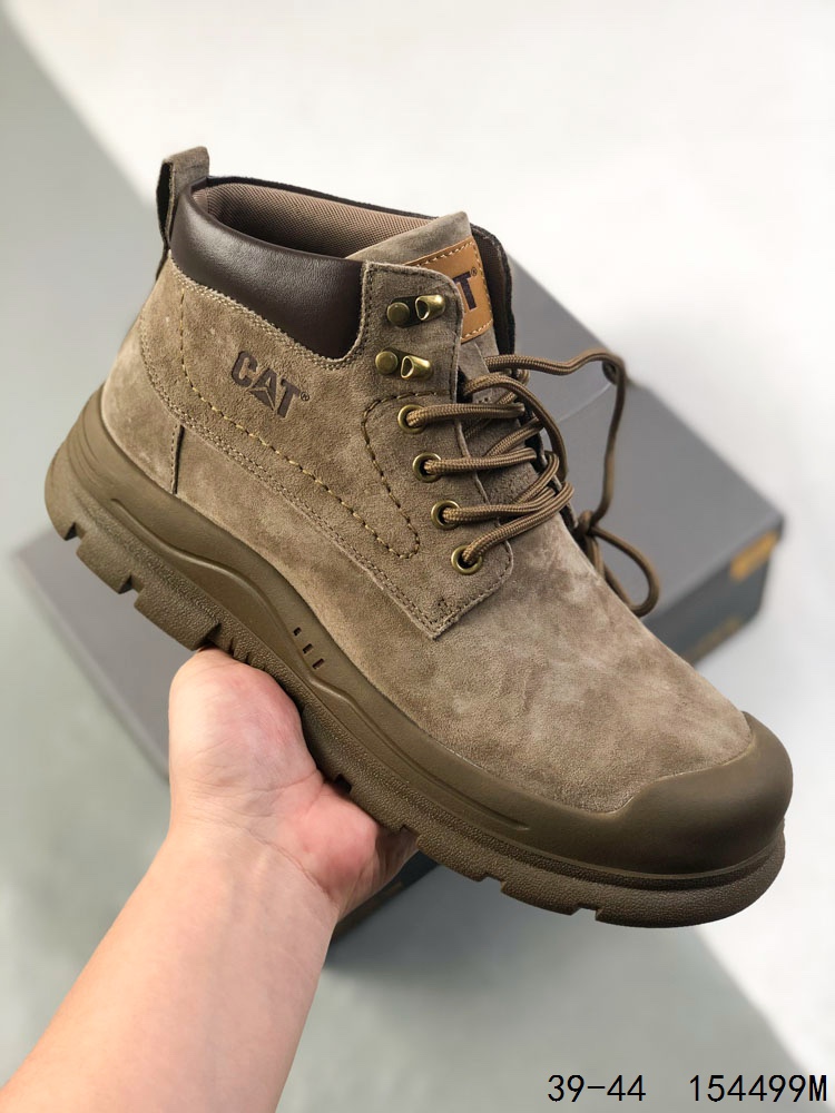 💰230
CAT FOOTWEAR/ CAT 卡特工装 高帮休闲复古潮鞋系列 新款潮鞋 专治各种不帅 鞋身轻便 舒适性相当不错 ⚠#头层小牛皮 橡胶大底 上身随意搭配 百看不厌 
尺码：如图
ID:154499M
