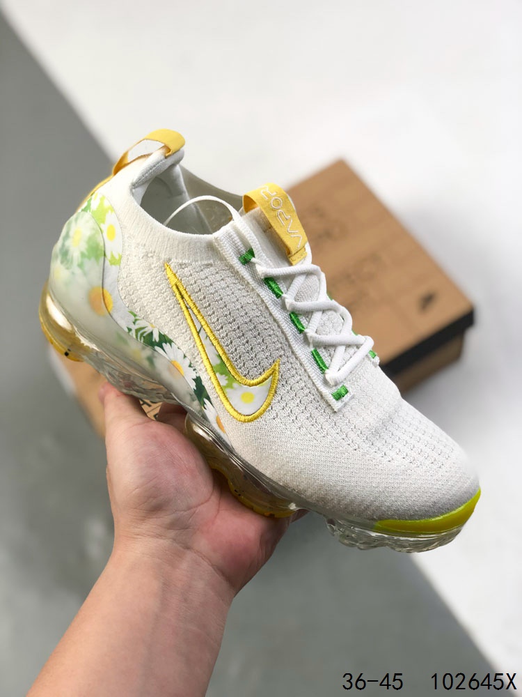 🈴️1⃣️ 💰150
真标带半码！
耐克Nike Air Vapormax 2021 Flyknit 3 FK"Volt Grey Green Mulit-Color"VM2021飞织全掌大气垫百搭休闲运动慢跑鞋,FlyEase穿脱系统，颠覆创新，Nike秉承一贯环保理念， 造型上也令鞋款更具特色。鞋底气垫也与前几代有所不同，以交叉的气垫管道代替之前的分掌设计，气垫覆盖面积更大。科技配置全面升级，令这款高人气鞋型更加值得期待 
ID：102645X