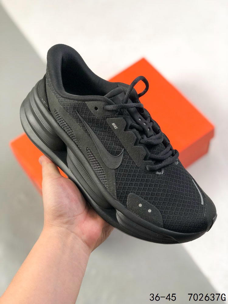 💰150
公司级 ! Nike Comfort Ride Easy On 新款缓震运动休闲跑步鞋
该鞋款采用透气的网布构建鞋面，并搭配Nike EasyOn Tailgate后跟设计保证穿脱便利。细节处除了一贯的侧身Swoosh、品牌徽标外，鞋款还注有前沿的EVA物料提升功能性。
ID：702637G