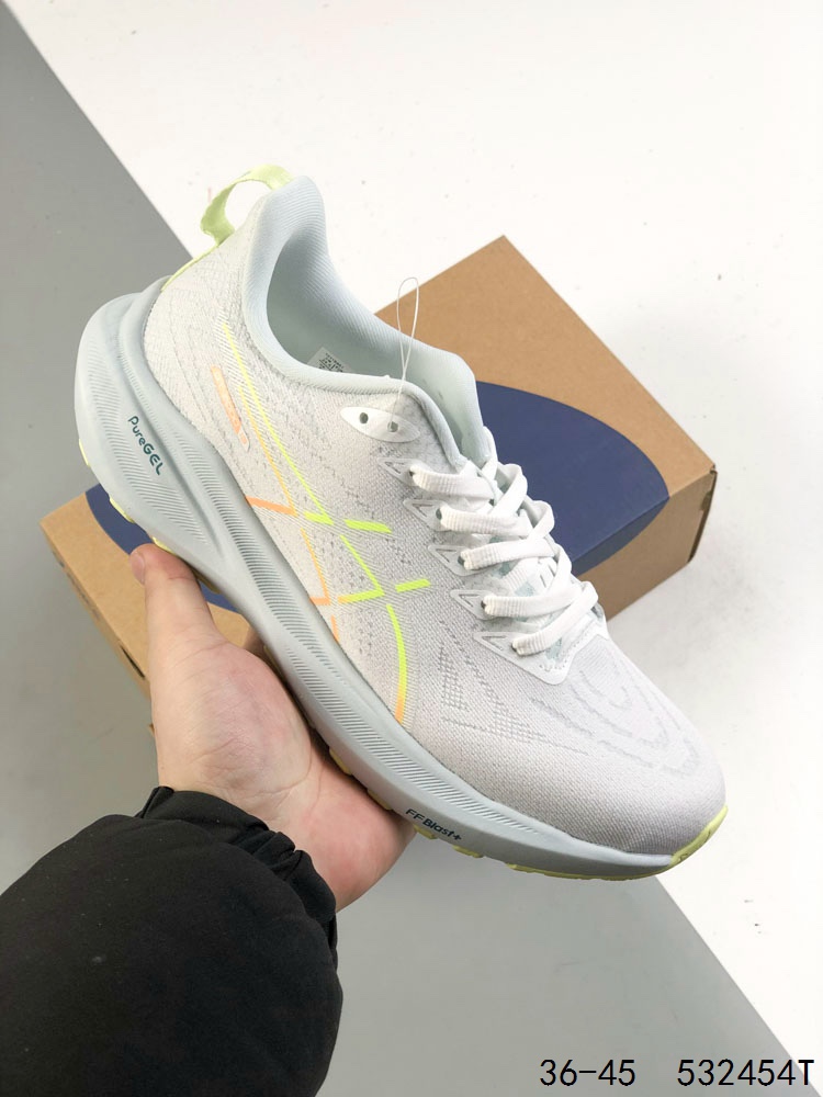 💰140
ASICS 亚瑟士全新多功能训练鞋GT-2000 13 运动鞋款 十二代 老爹鞋 轻量稳定体验,助力舒适开跑。作为一款多功能稳定跑鞋,适用于长跑、短跑及其他距离的跑步训练。
码数:如图
ID:532454T