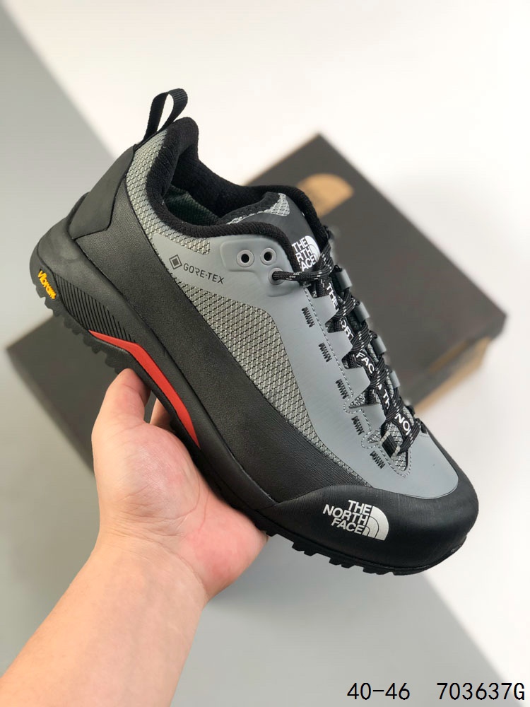 🈴️ 💰200
【公司级】THE NORTH FACE北面男鞋25春夏户外轻便透气舒适防滑休闲营地鞋板鞋 毛毛虫 复古百搭厚底增高运动板鞋 轻巧、柔软、温暖、灵活。居家室内一脚蹬休闲面包鞋采用尼龙帆布鞋面材质#外置轻量PU鞋底❗毛毛虫鞋的设计灵感来源于其独特的外观,鞋身采用柔软的材料,提供极佳的舒适度。鞋底设计考虑了抓地力,适合各种户外活动。此外,该鞋还具有良好的透气性,即使在长时间穿着下也能保持脚部干爽。
码数:40-46
ID:703637G