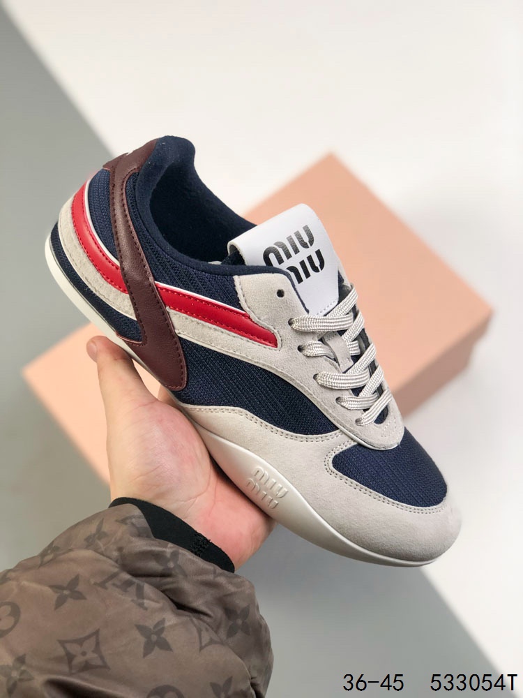 💰170
公司级✅miumiu/缪缪女鞋2025新款春夏季走秀款休闲运动鞋单鞋
尺码:36-45
编码：533054T