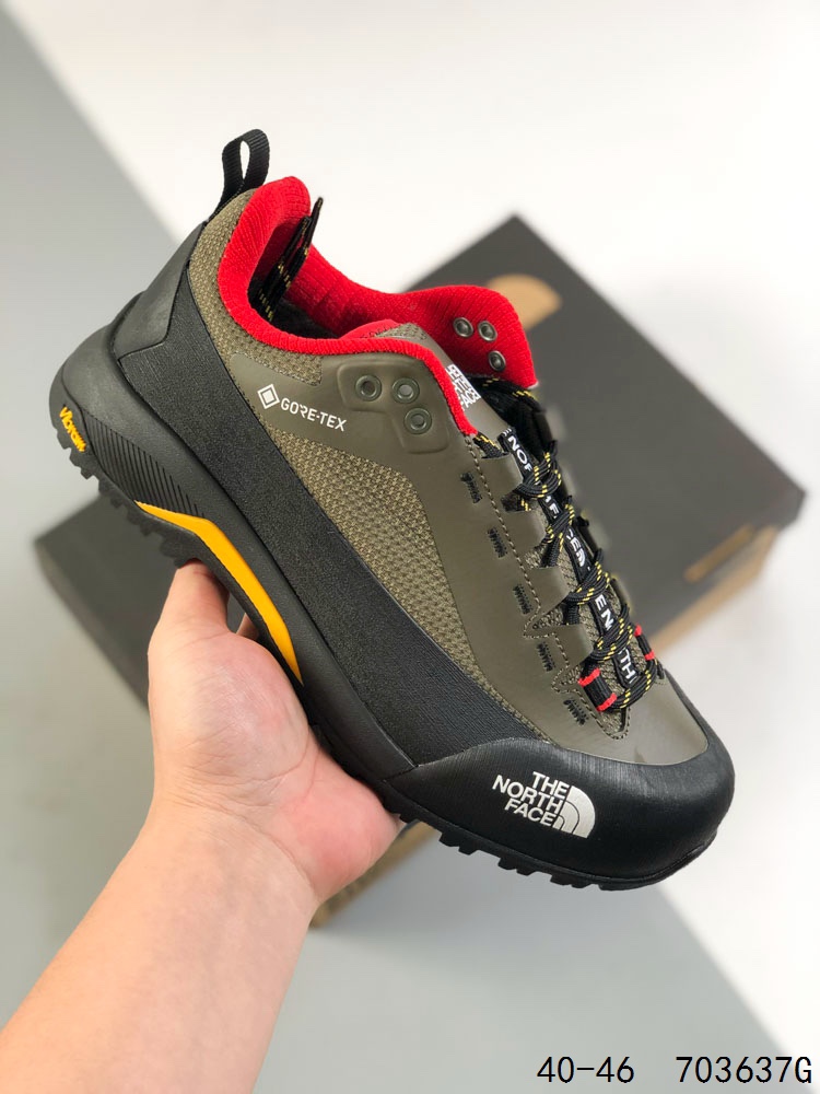 🈴️ 💰200
【公司级】THE NORTH FACE北面男鞋25春夏户外轻便透气舒适防滑休闲营地鞋板鞋 毛毛虫 复古百搭厚底增高运动板鞋 轻巧、柔软、温暖、灵活。居家室内一脚蹬休闲面包鞋采用尼龙帆布鞋面材质#外置轻量PU鞋底❗毛毛虫鞋的设计灵感来源于其独特的外观，鞋身采用柔软的材料，提供极佳的舒适度。鞋底设计考虑了抓地力，适合各种户外活动。此外，该鞋还具有良好的透气性，即使在长时间穿着下也能保持脚部干爽‌‌。
码数：40-46
ID：703637G