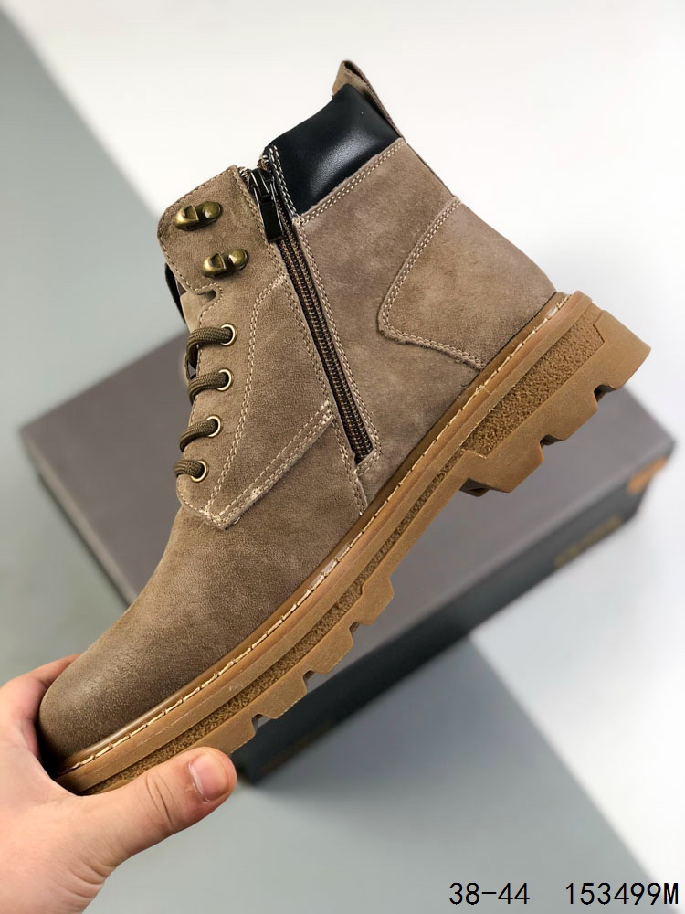 💰190
CAT FOOTWEAR/ CAT 卡特工装 高帮休闲复古潮鞋系列 新款潮鞋 专治各种不帅 鞋身轻便 舒适性相当不错 ⚠#头层小牛皮 橡胶大底 上身随意搭配 百看不厌
尺码:如图
ID:153499M