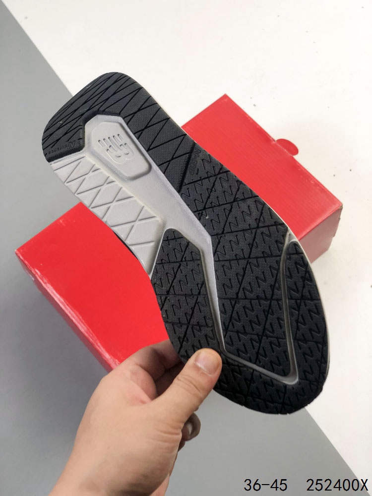 新百伦New UA950CC1 NB950系列复古老爹风 男女休闲鞋情侣百搭慢跑鞋运动男鞋女鞋 采用拼接网眼织物鞋面 后跟搭载外露缓震胶 货号:UA950CC1 ID:252400X