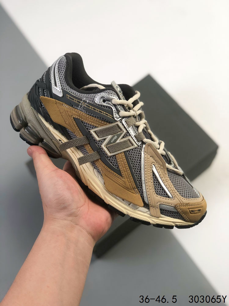 ️ 公司级带半码! 新百伦New Balance 1906 复古跑鞋 小红书爆款 NB1906这双鞋确实是NB家经典复古款式之一,以全新科技诠释,成功打造1906鞋款,鞋面在保持1906基本线条和片层结构的同时,采用更为简洁、流畅的设计语言 ID:303065Y