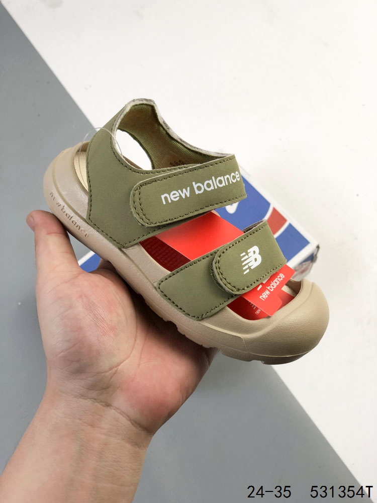 萌娃童鞋! New Balance 新百伦 张子枫代言NB 联名款凉鞋 20年春夏季两用沙滩凉鞋,MD组合大底 将机能美学融入到夏日凉鞋设计中 兼具舒适度与时尚感. ID:531354T