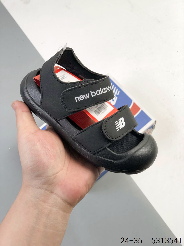 萌娃童鞋! New Balance 新百伦 张子枫代言NB 联名款凉鞋 20年春夏季两用沙滩凉鞋,MD组合大底 将机能美学融入到夏日凉鞋设计中 兼具舒适度与时尚感. ID:531354T