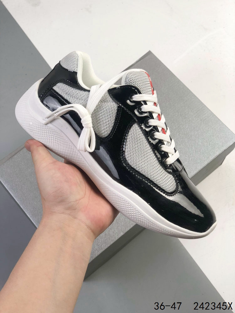 ️ PRADA系列/Prada 普拉达b男士运动休闲跑步鞋 时尚板鞋 PRADA.普拉达高端品牌休闲慢跑鞋 完美做工.演绎完美选择的你. ID:242345X