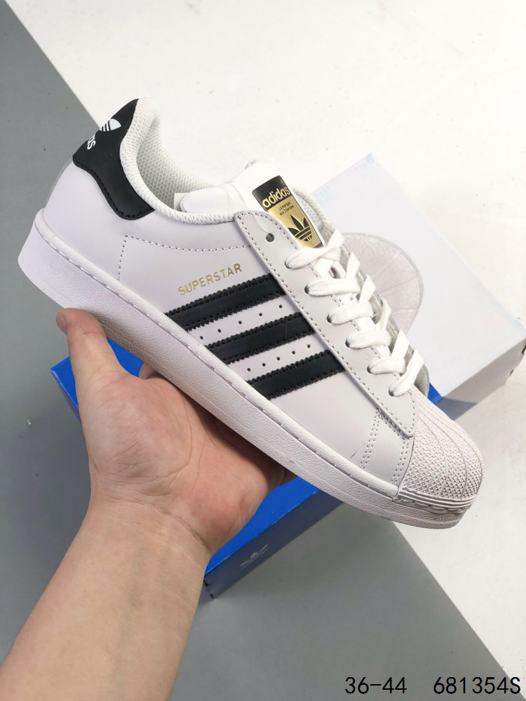 阿迪达斯/Adidas Superstar 三叶草 贝壳头系列经典休闲运动板鞋. ID:681354S