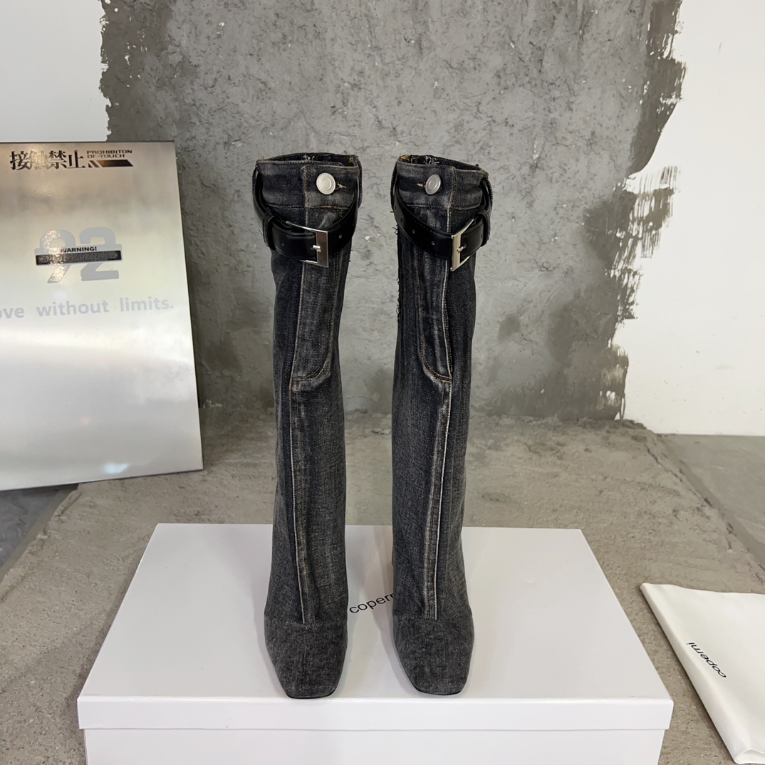 Stylish Designer Coperni 23SS New Horn Boots Overview & Features