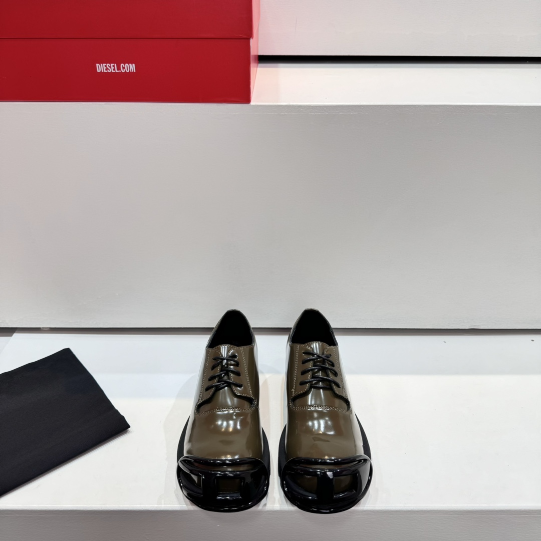 “850 Diesel-23VS Classic Boots: High-Quality Autumn/Winter Footwear with Thick Bottoms”