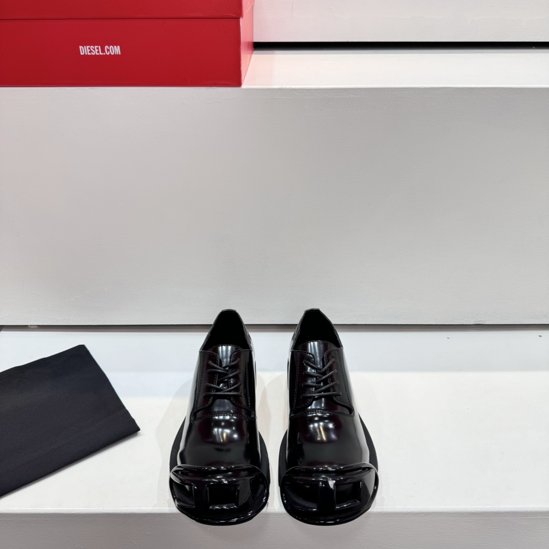 “850 Diesel-23VS Classic Boots with Thick Bottoms for Autumn and Winter”