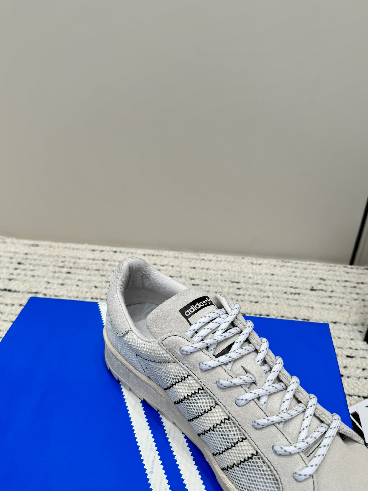 Adidas x NBHD Black Breath 2.0 Shellhead Sneakers: Modern Aesthetic with Original Elements - 图片 6