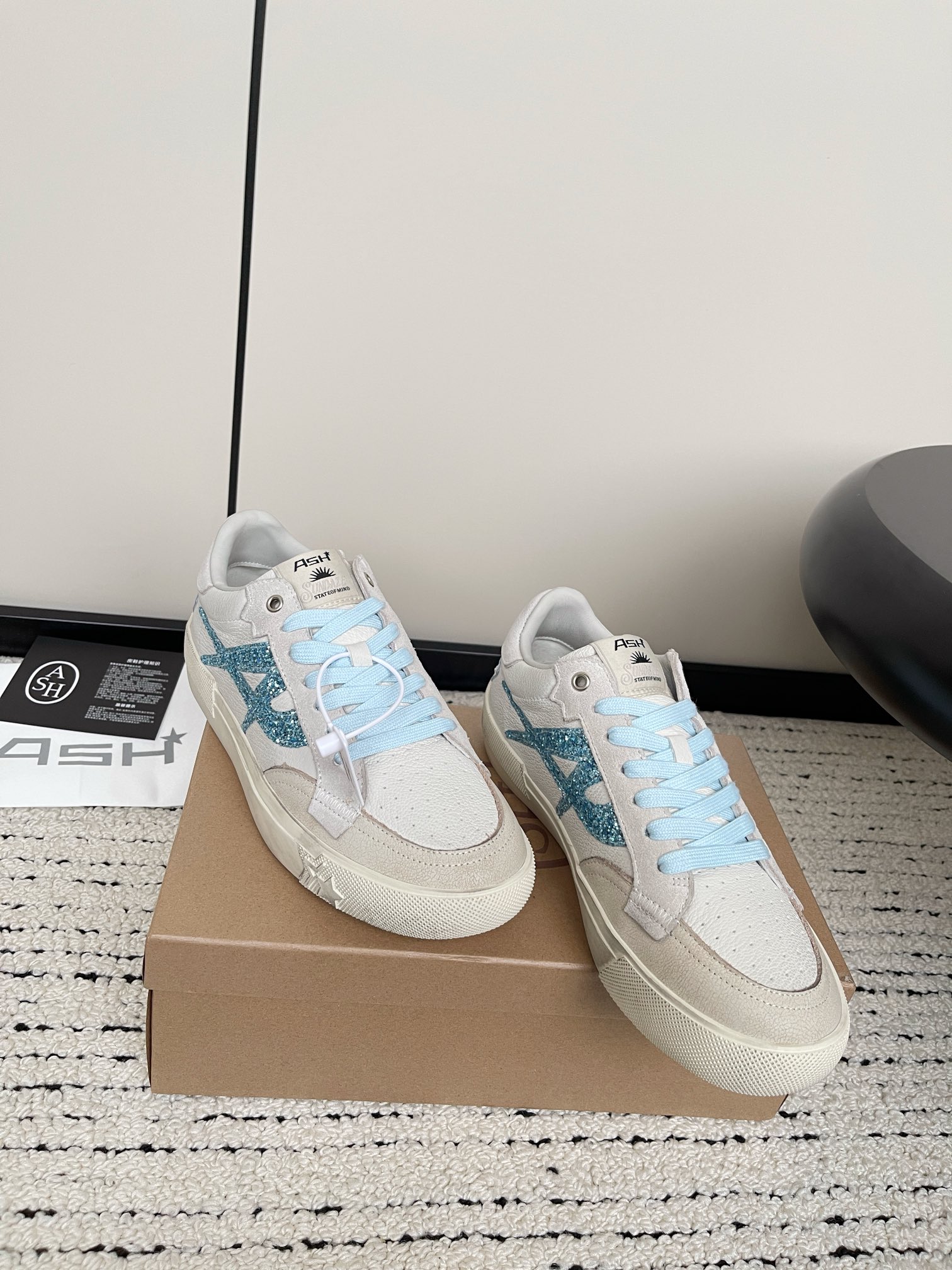 Moonlight Series Retro Sneakers: Premium Handmade Shoes for Women - 图片 2