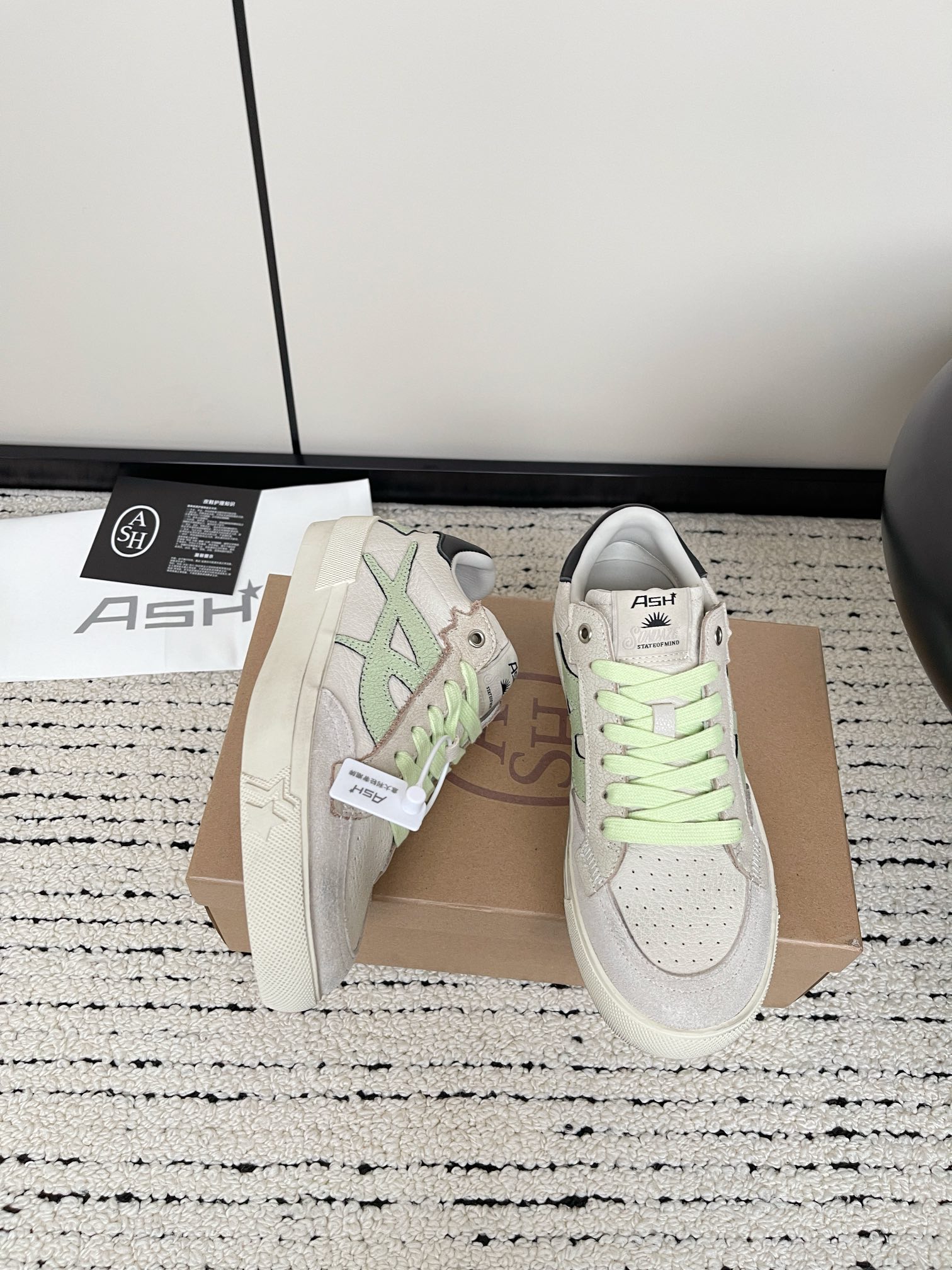 Moonlight Series Retro Sneakers: Stylish, Handmade, Original Design, High Quality Materials - 图片 3