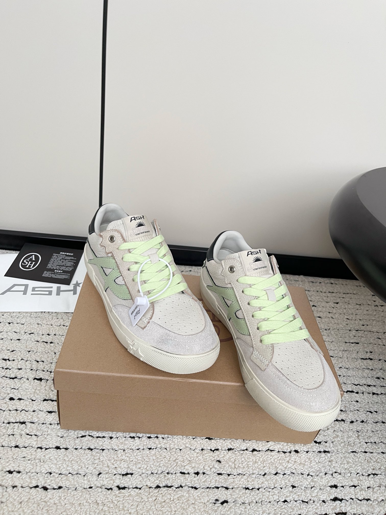 Moonlight Series Retro Sneakers: Stylish, Handmade, Original Design, High Quality Materials - 图片 2