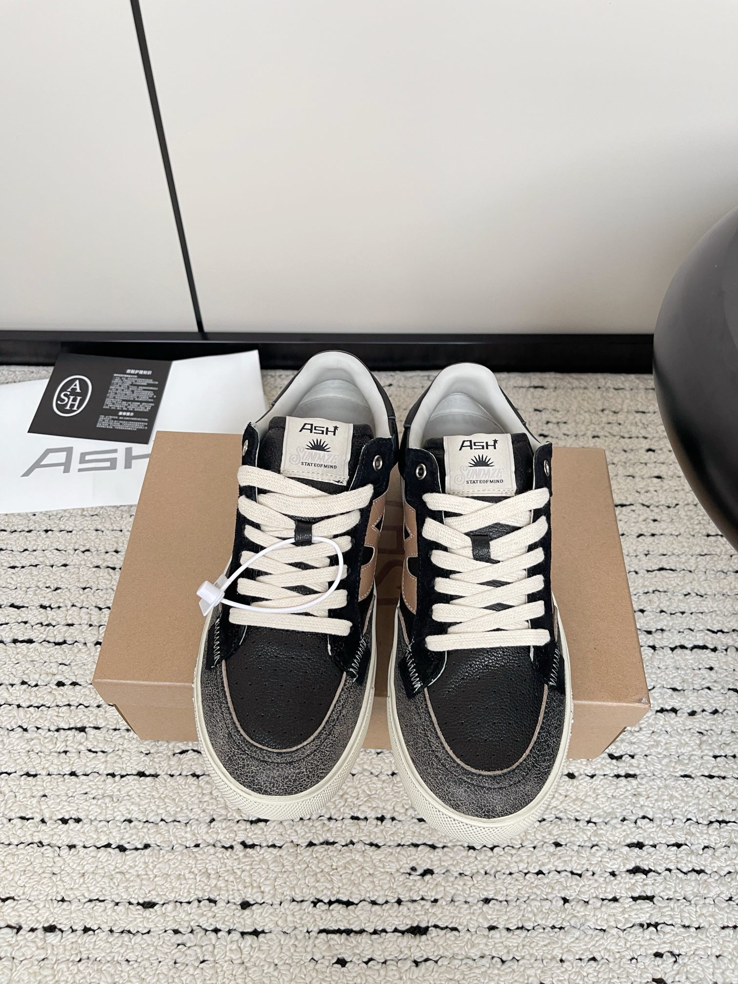 Moonlight Series Sneakers: Retro Stars in White, Black, and Silver, Handmade with Unique Personality