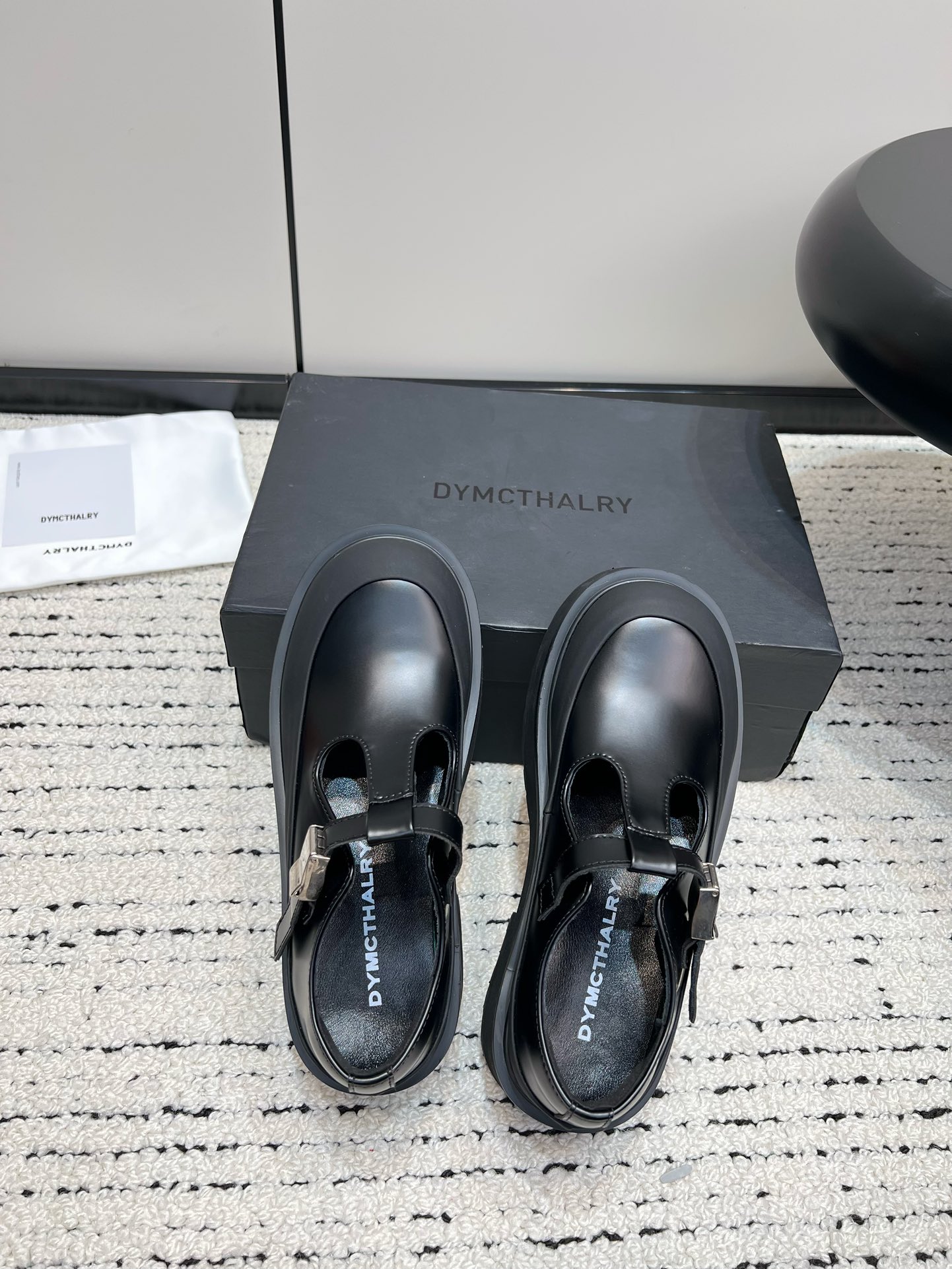 DYMONLATERY Designer’s 2024 Black Series Big Head Shoes: Luxury Comfort and Style - 图片 5