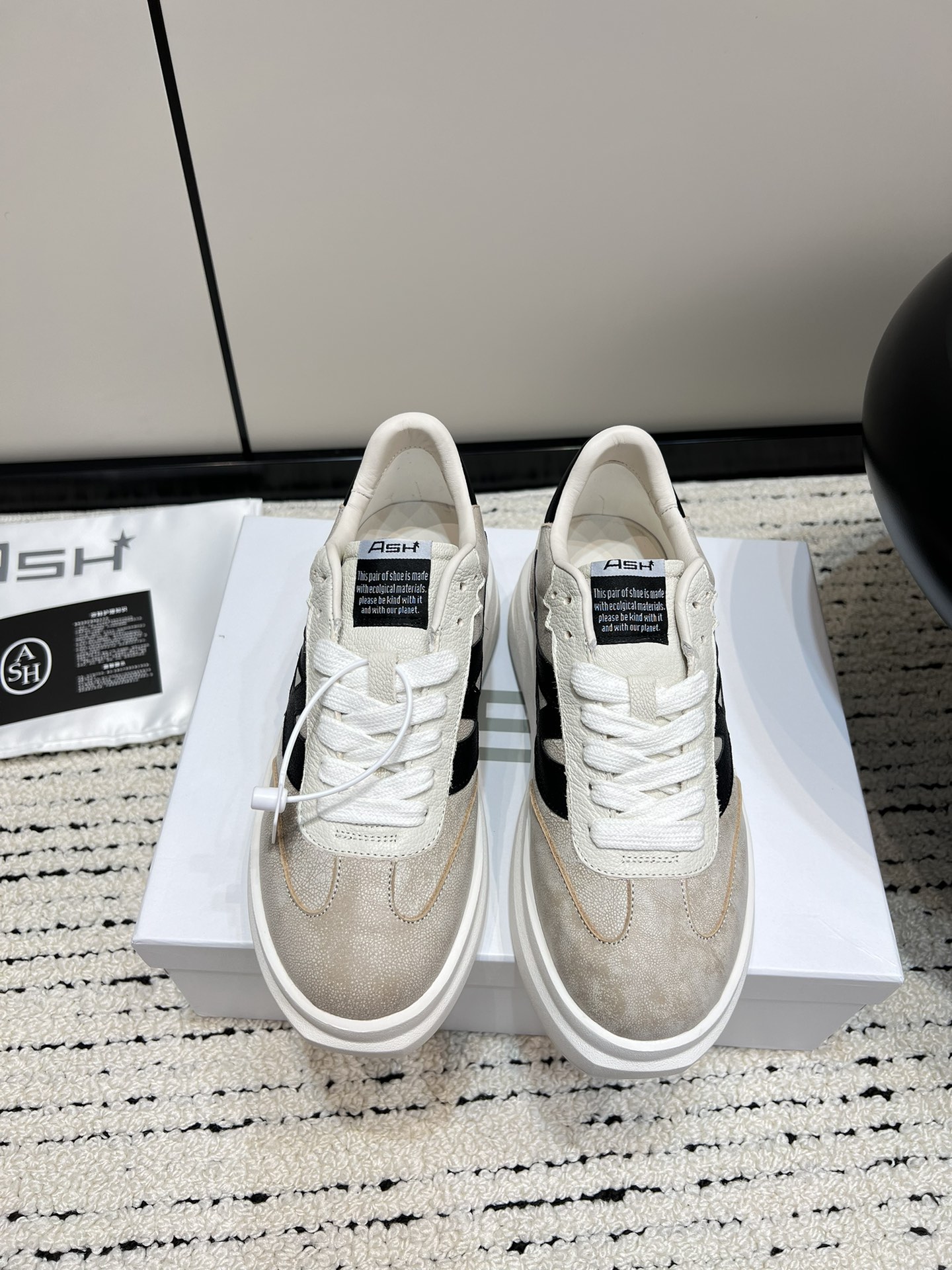 ASH New Retro White Sneakers with Thick Soles and Unique Design
