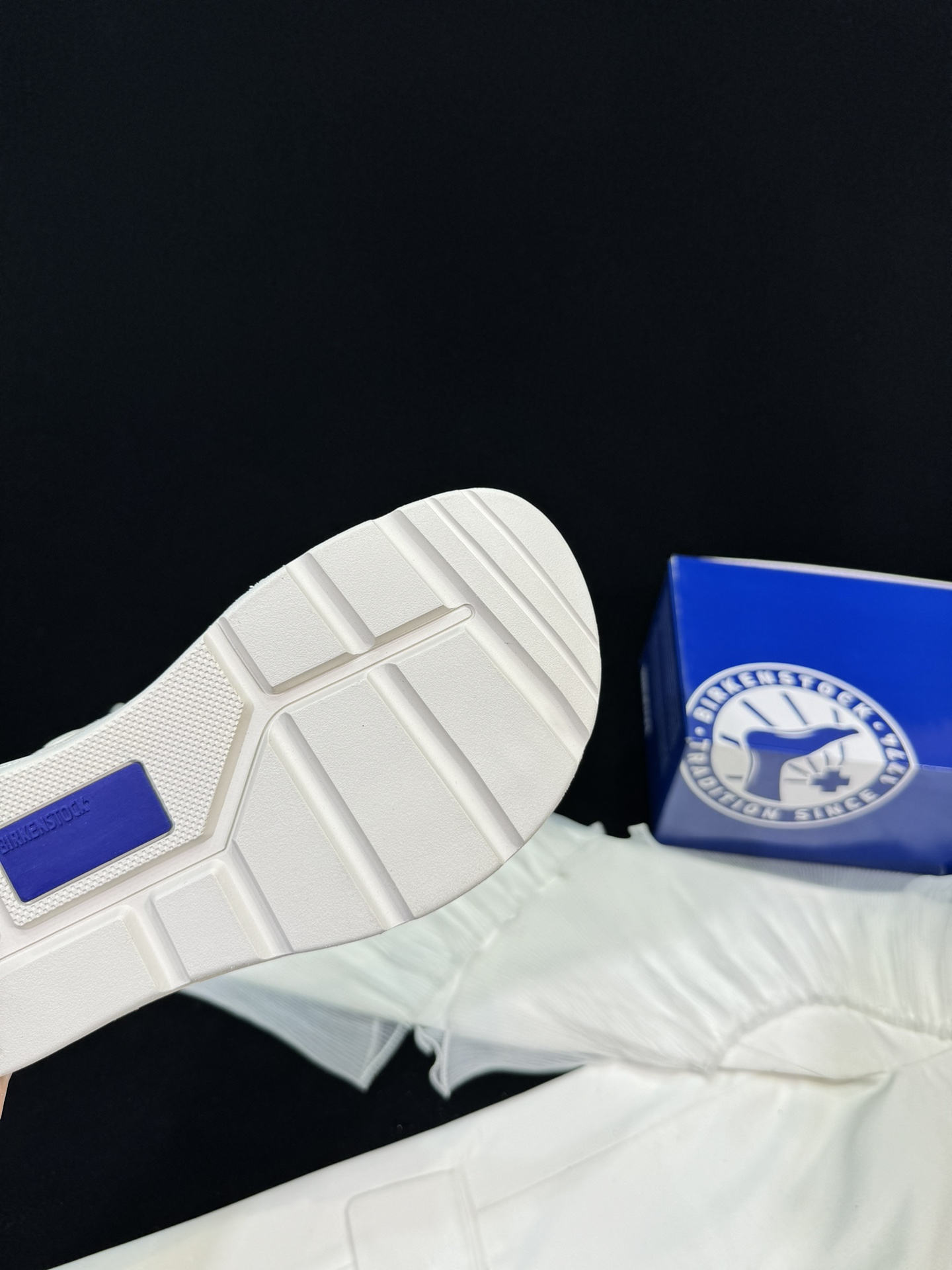 Birkenstock REYKJAVIK 24s: 600 Quilts, Classic Leather Shoes with Full-Protective Design - 图片 9