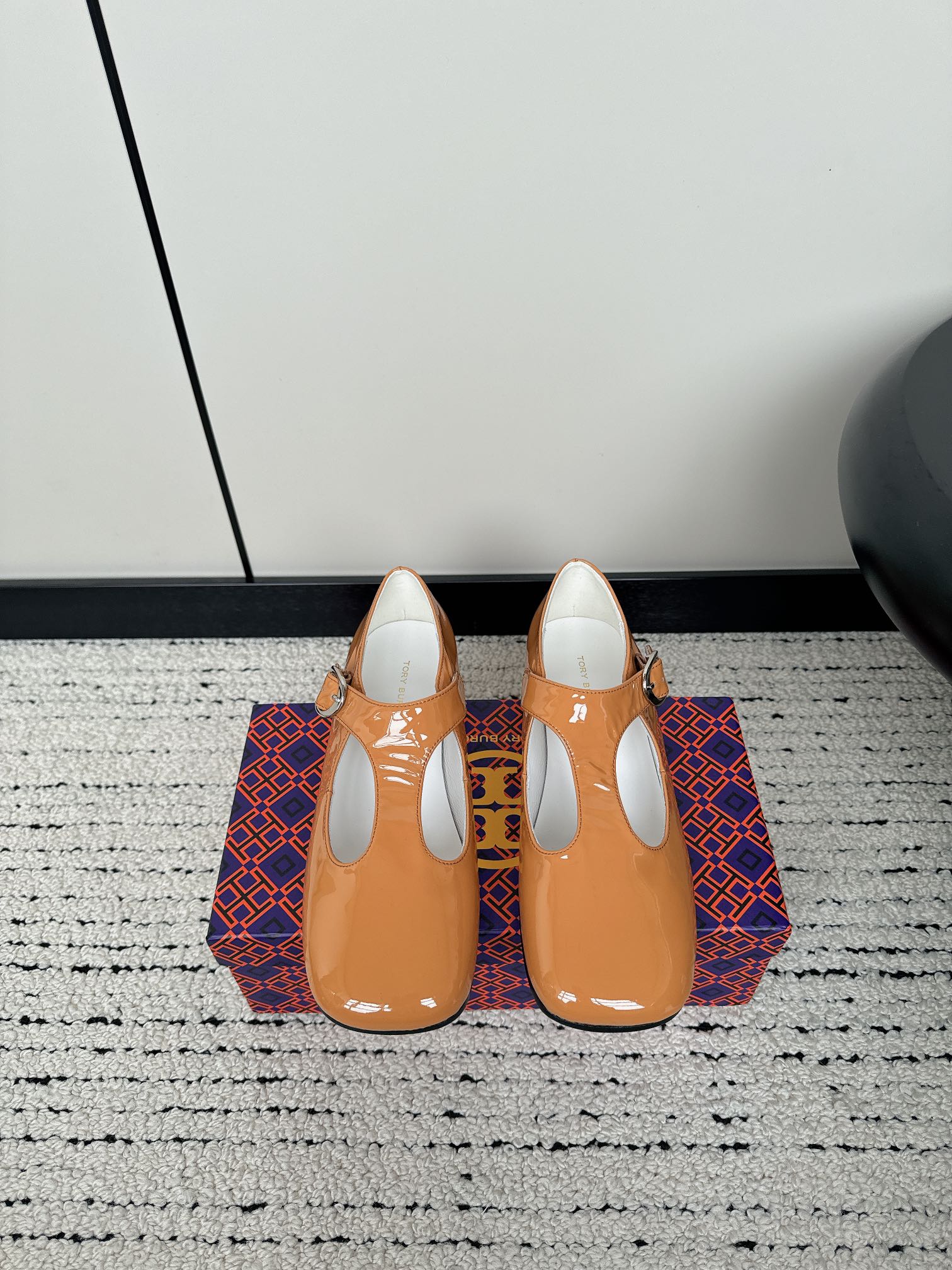 Tory Burch 2024 Shoe Collection: Sheepskin Ballet Flats with Real Leather Sole