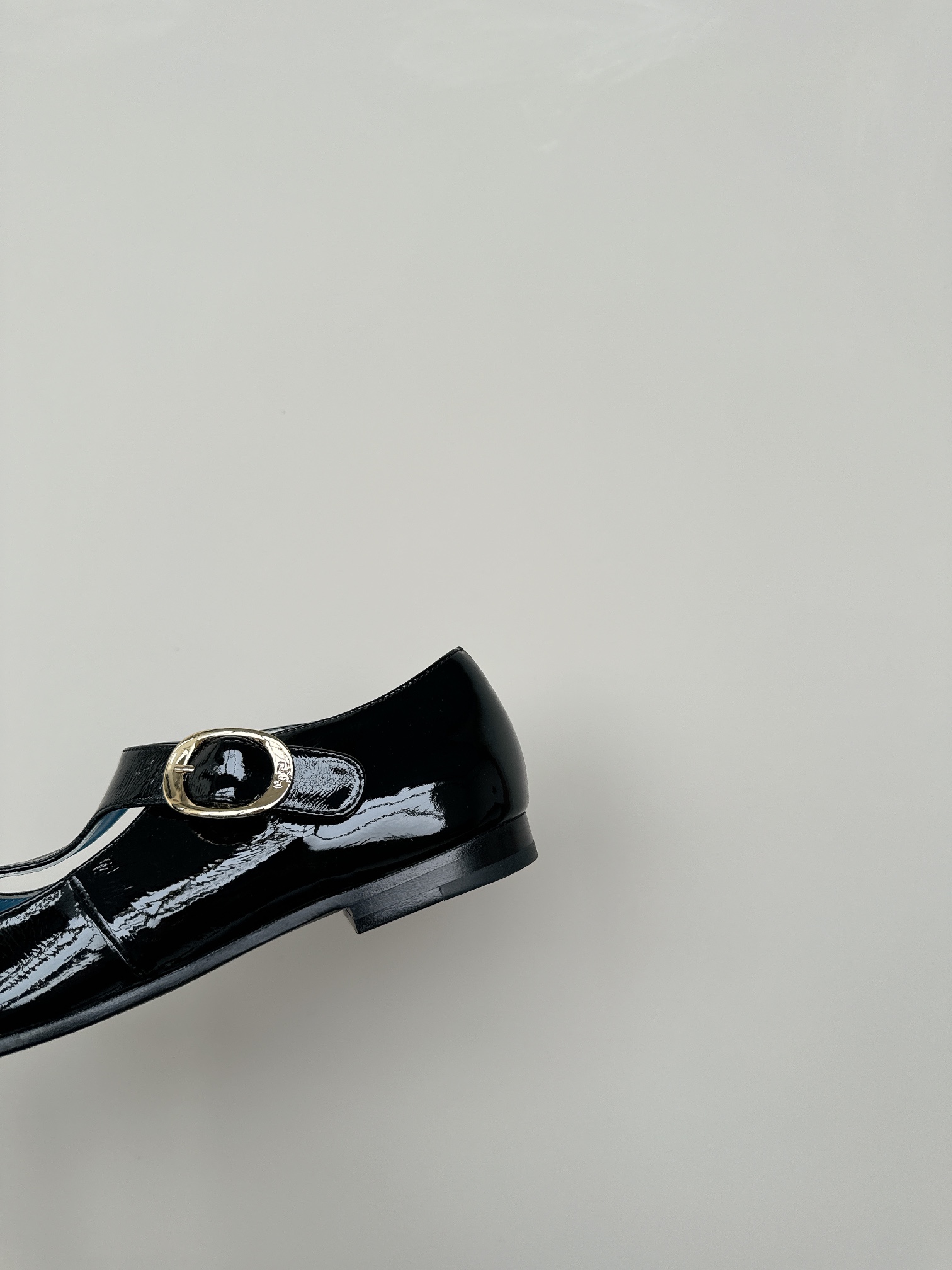 Tory Burch 2024 Shoe Collection: Ballet Flats in Sheepskin and Leather - 图片 7