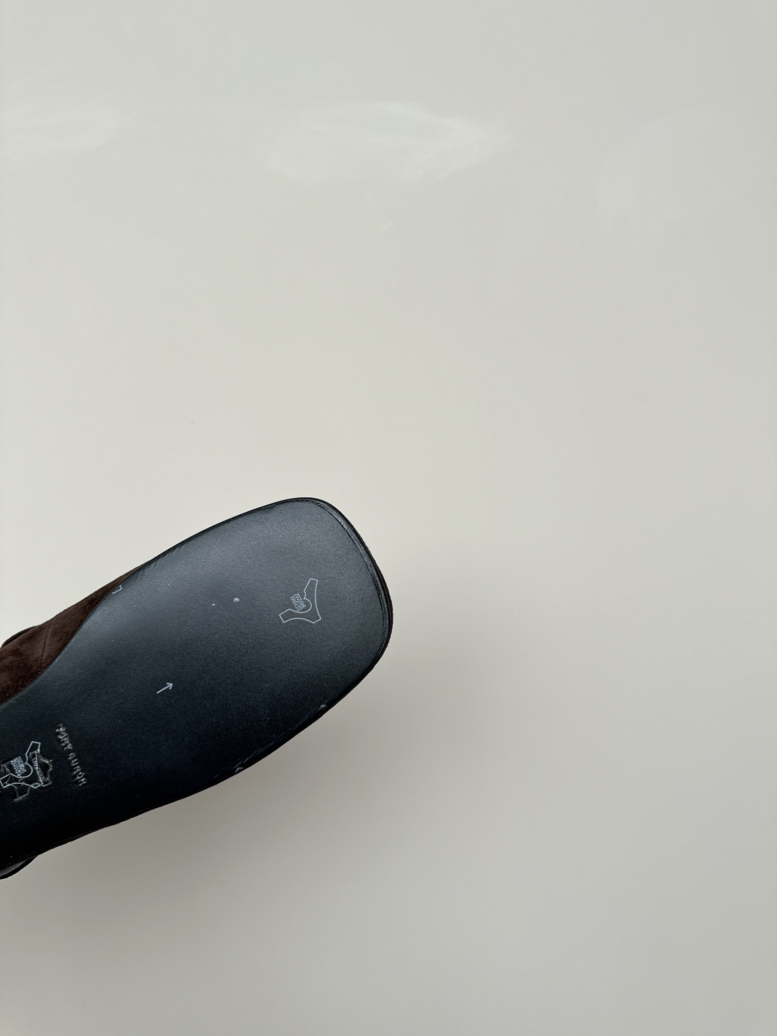Tory Burch 2024 Shoe Collection: Luxe Ballet Flats in Sheepskin and Leather - 图片 9