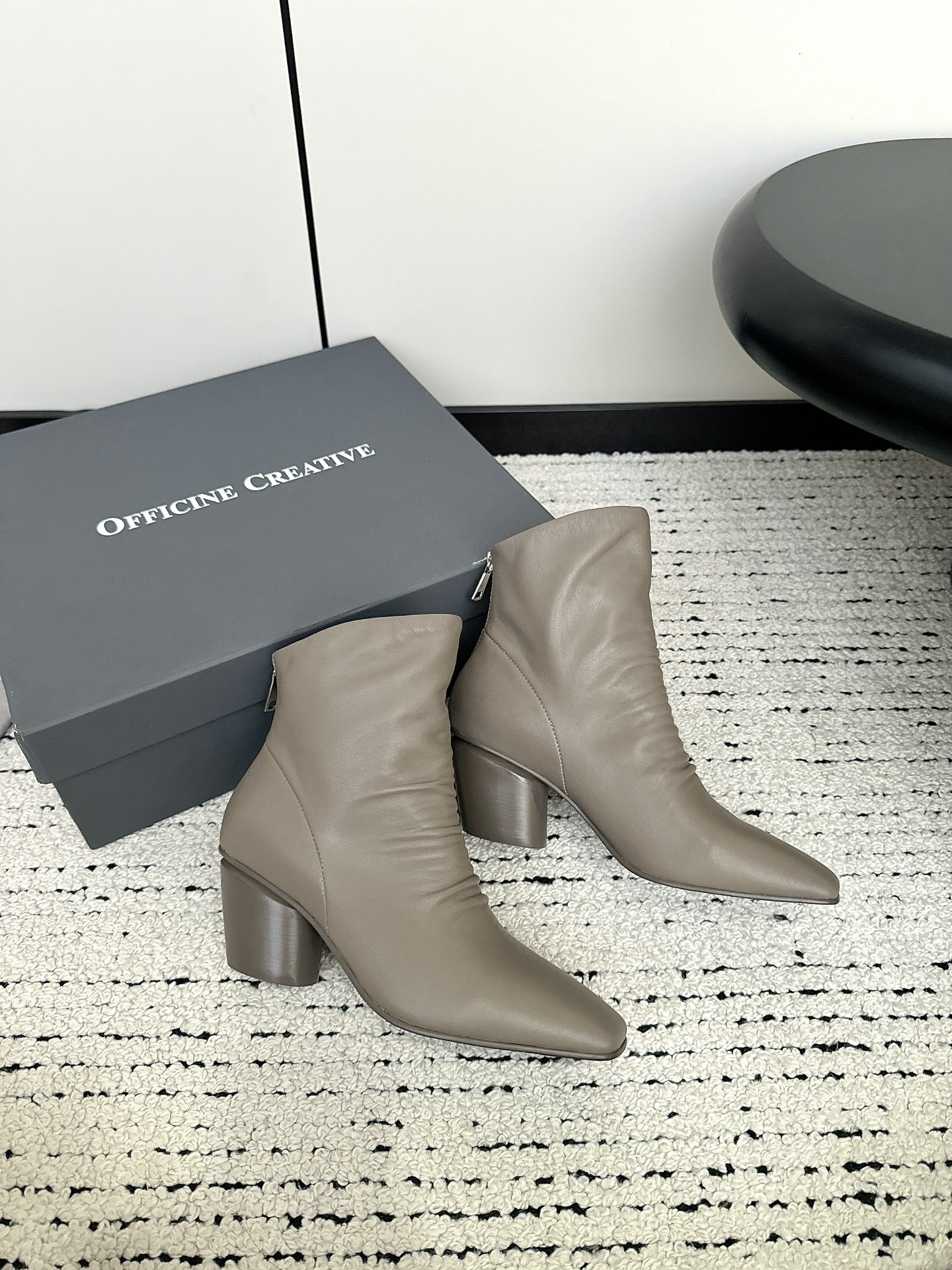 Officine Creative Winter Hand-Made Short Boots: Stylish Retrograde Leather Footwear - 图片 6