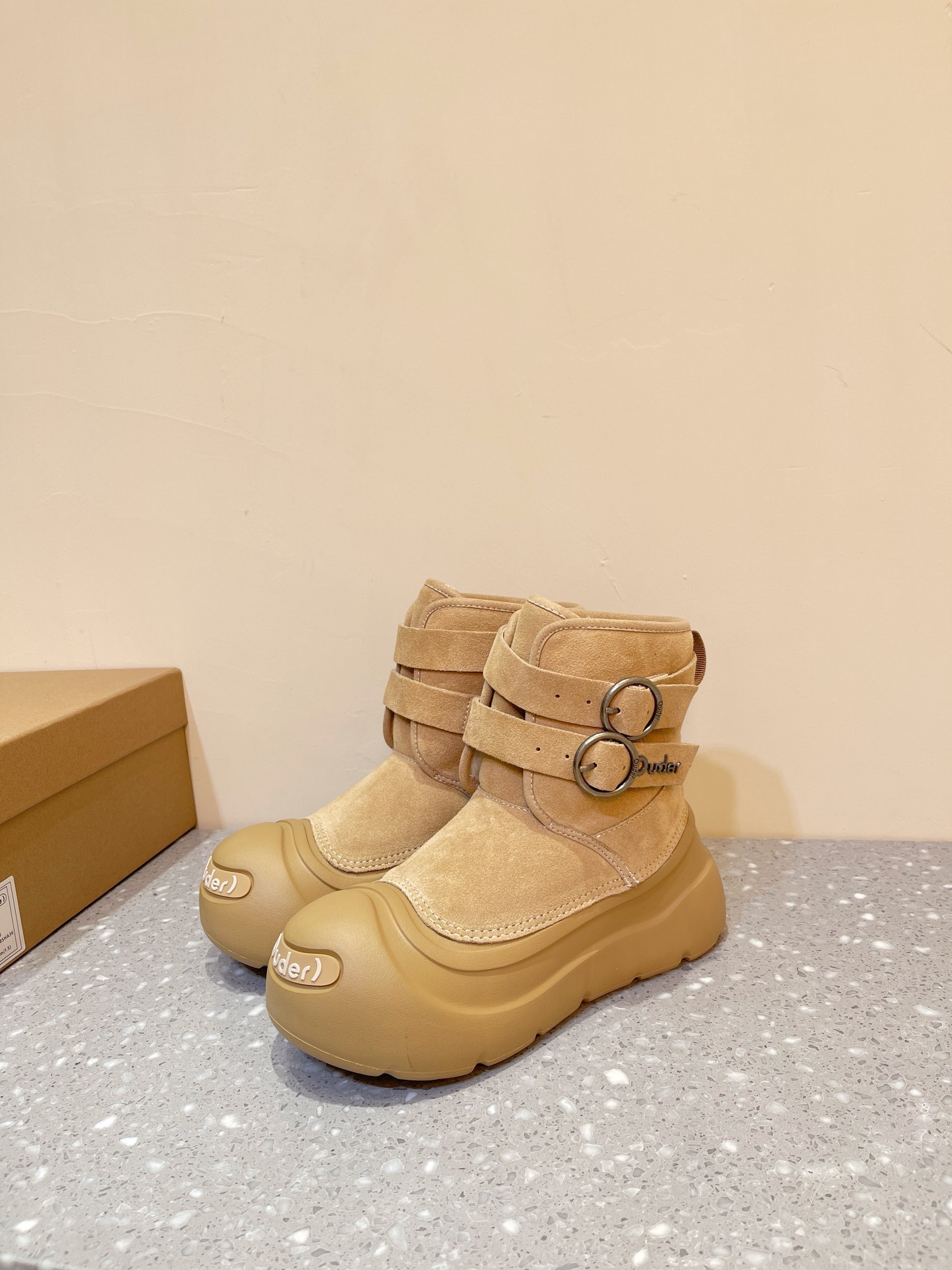 [UGG Women