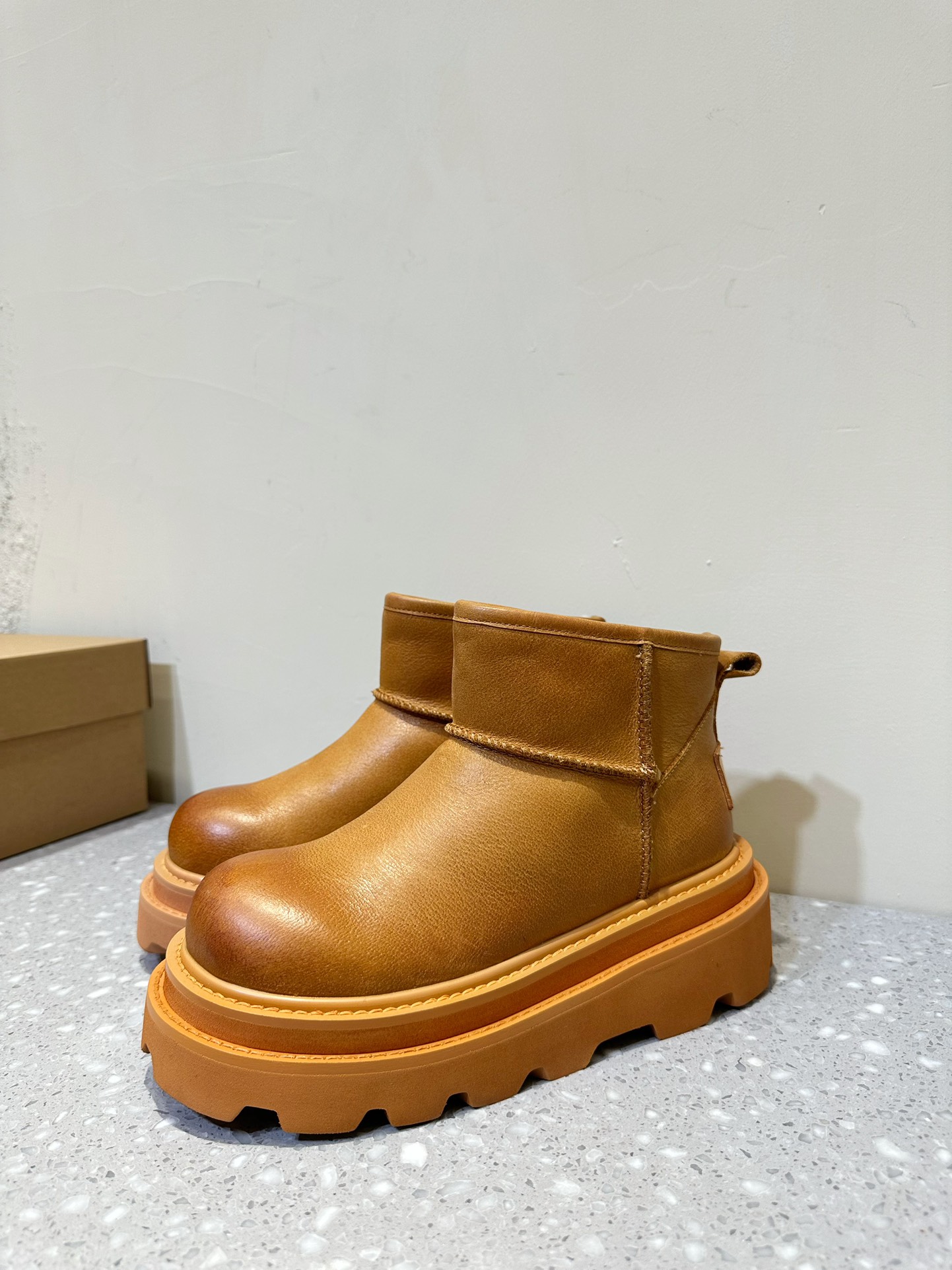 [UGG Women