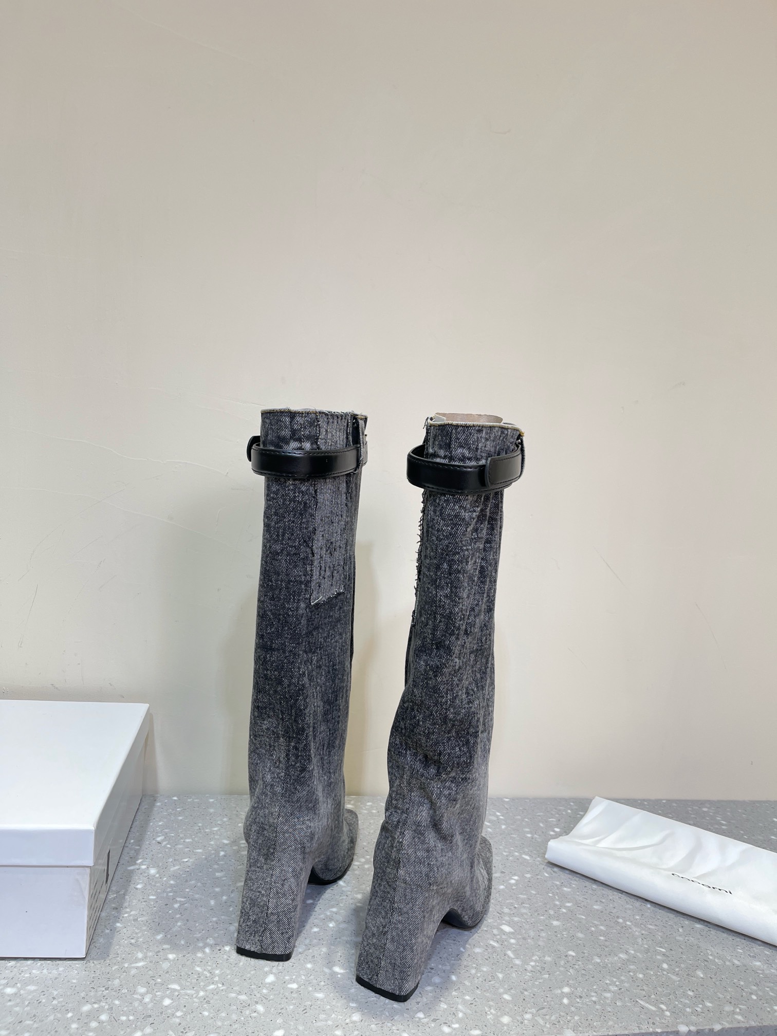 Stylish Coperni 23SS Horn Boots: Unique Design with Imported Calves and Water-Washed Jeans - 图片 7