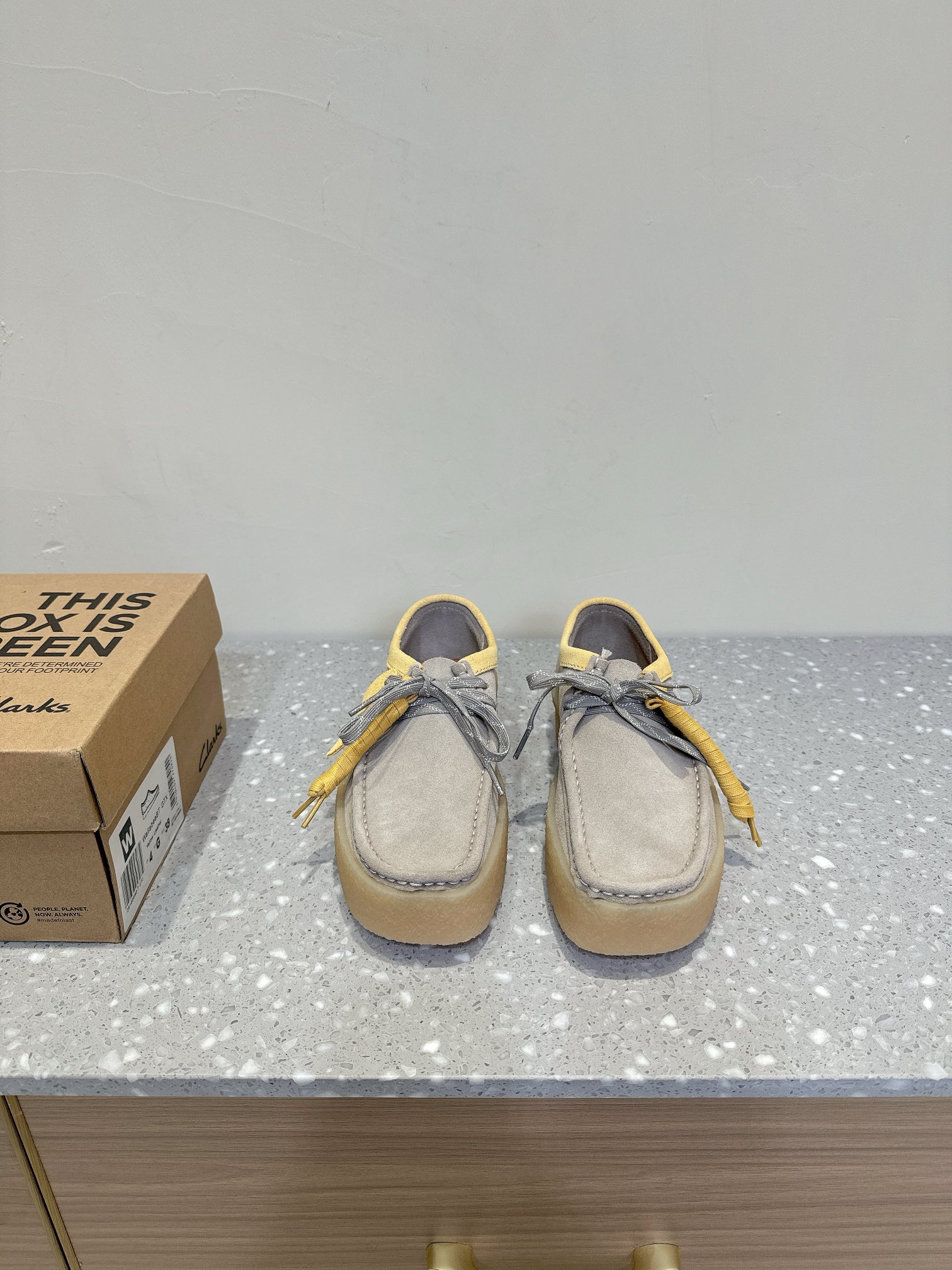 Trendy Kangaroo Shoes: Retro Style with Quality and Comfort