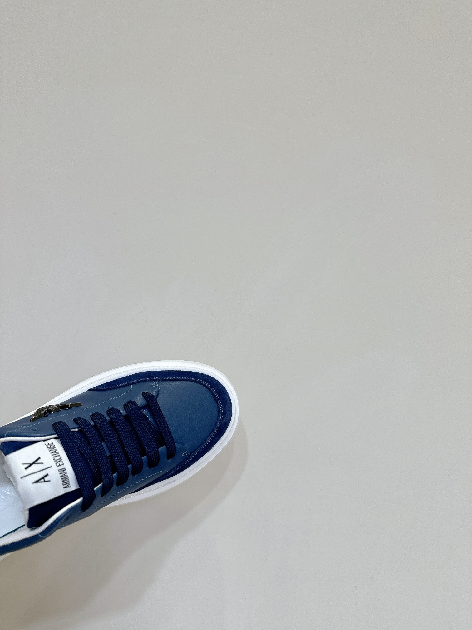 EMPORIO ARMANI EA7 Leisure Sports Shoes with Unique Brand Identity and Sports Style - 图片 8