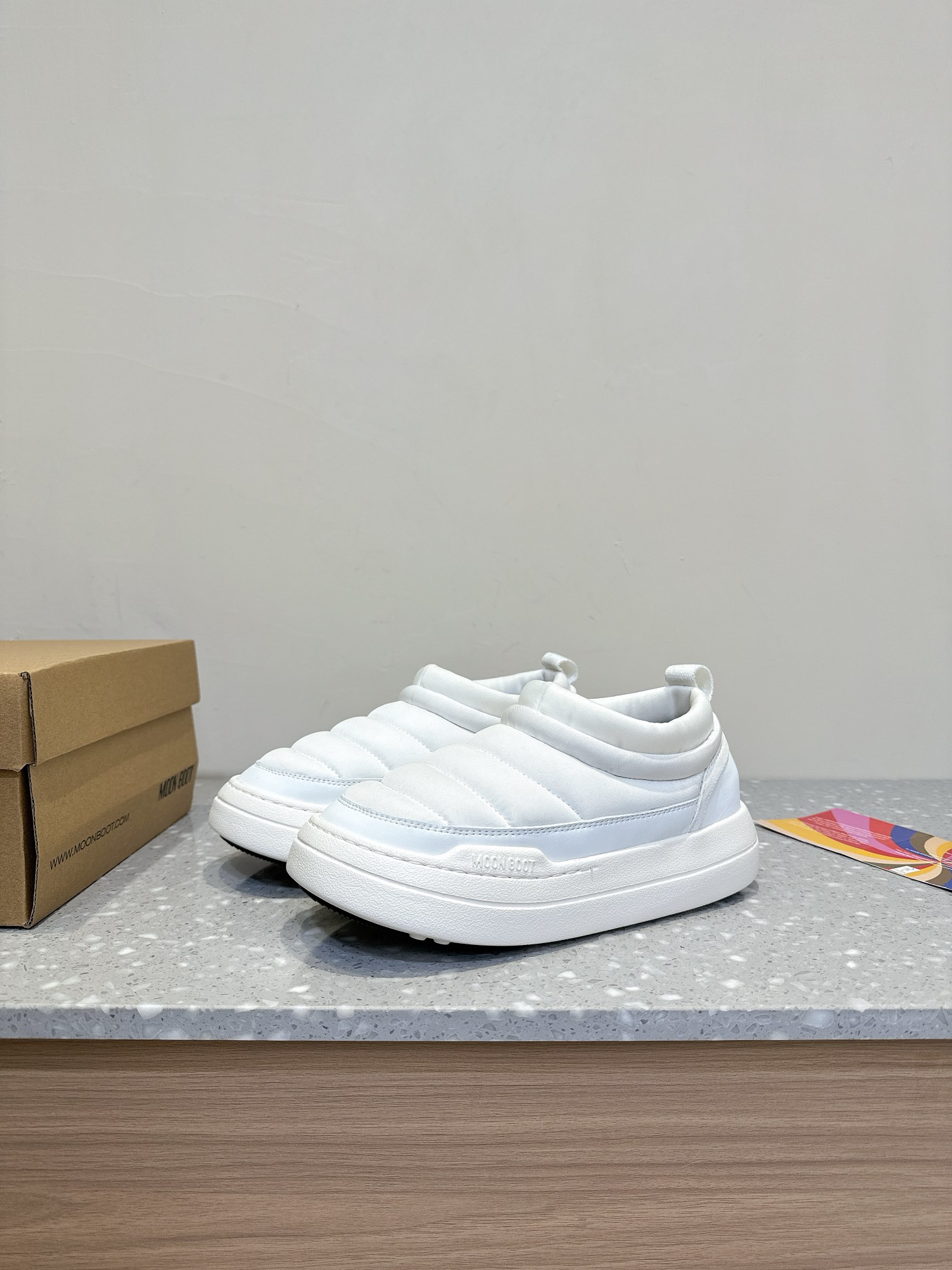 Moon Boot’s 24-Autumn PARK ICON Series: Stylish Snow Boots with Unique Features - 图片 3