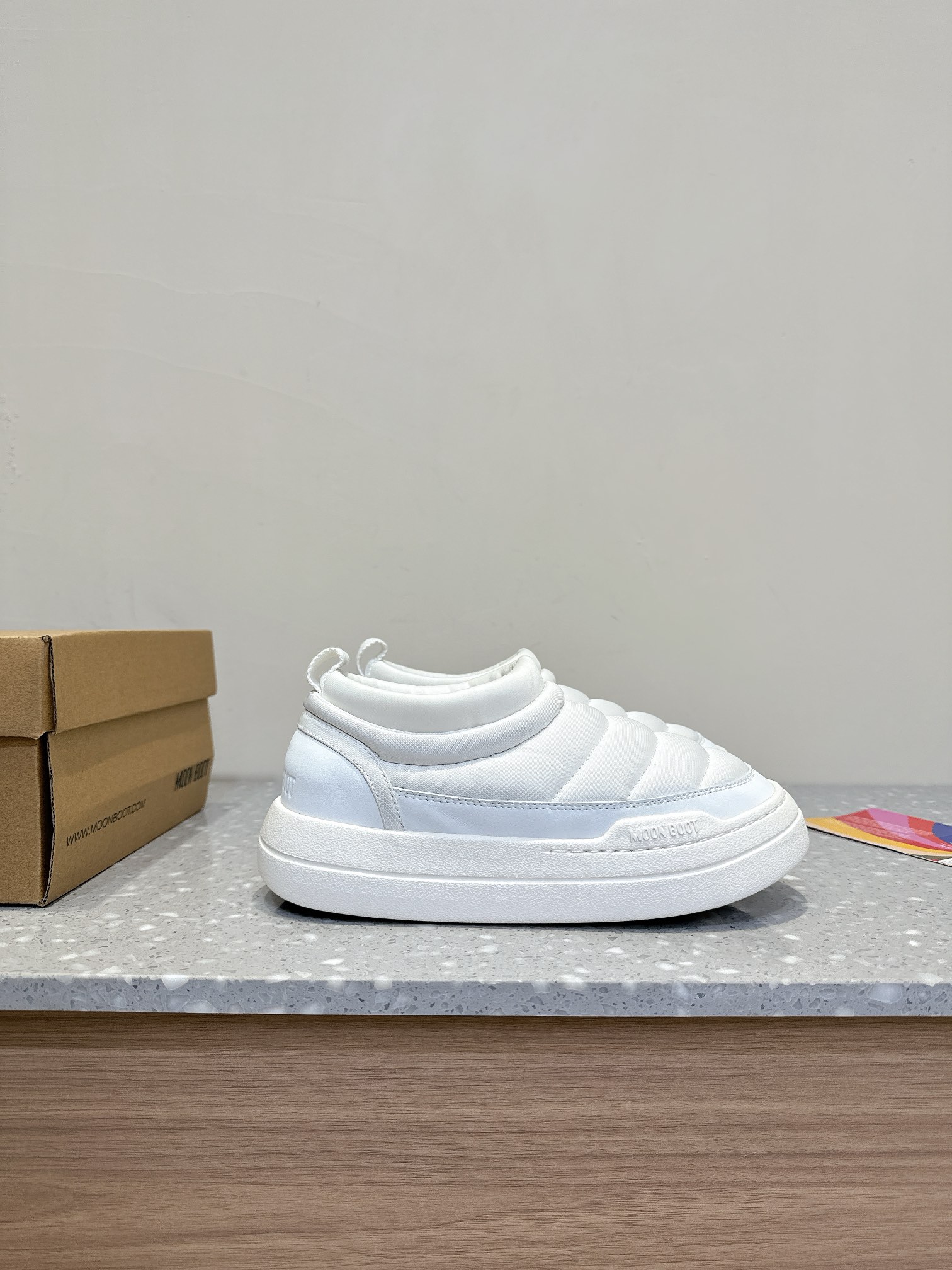 Moon Boot’s 24-Autumn PARK ICON Series: Stylish Snow Boots with Unique Features - 图片 5