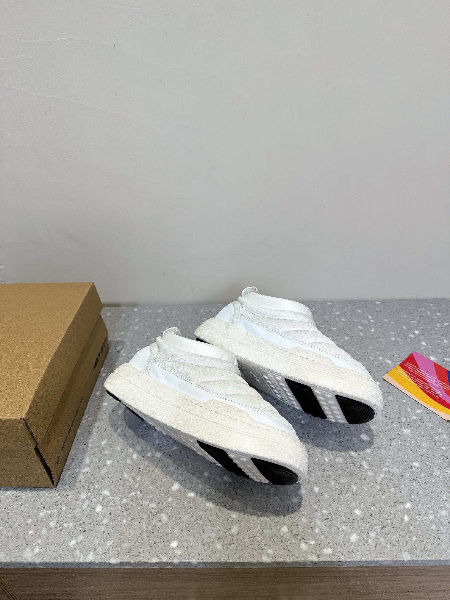 Moon Boot’s 24-Autumn PARK ICON Series: Stylish Snow Boots with Unique Features - 图片 4