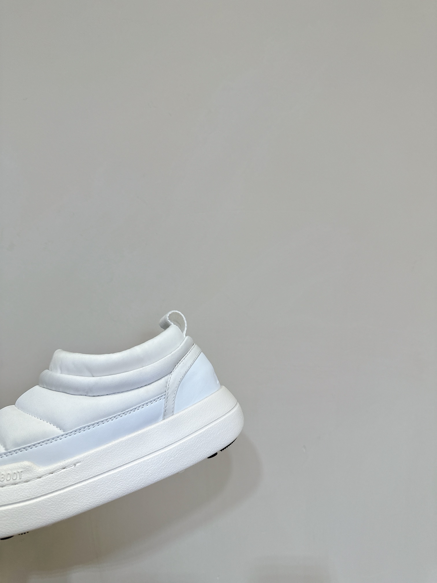 Moon Boot’s 24-Autumn PARK ICON Series: Stylish Snow Boots with Unique Features - 图片 7