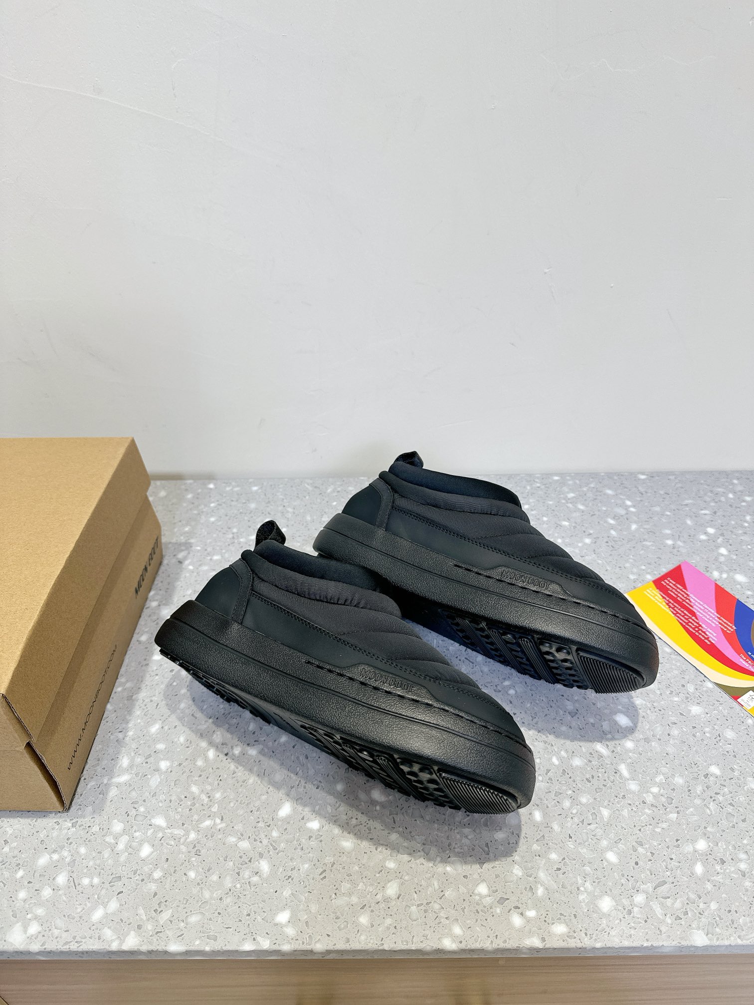 Moon Boot’s 24-Autumn PARK ICON Series: Stylish Snow Boots with Unique Features - 图片 4