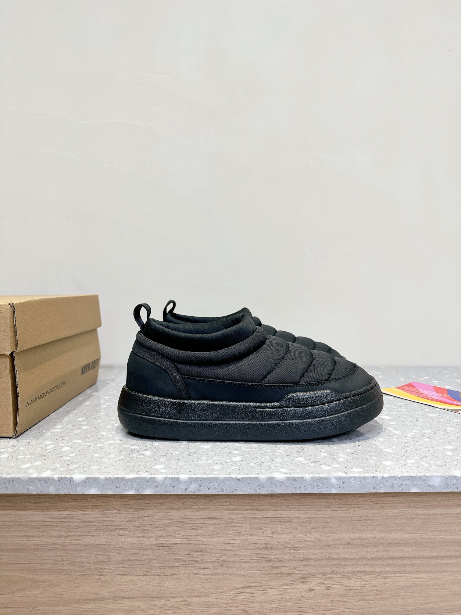Moon Boot’s 24-Autumn PARK ICON Series: Stylish Snow Boots with Unique Features - 图片 5