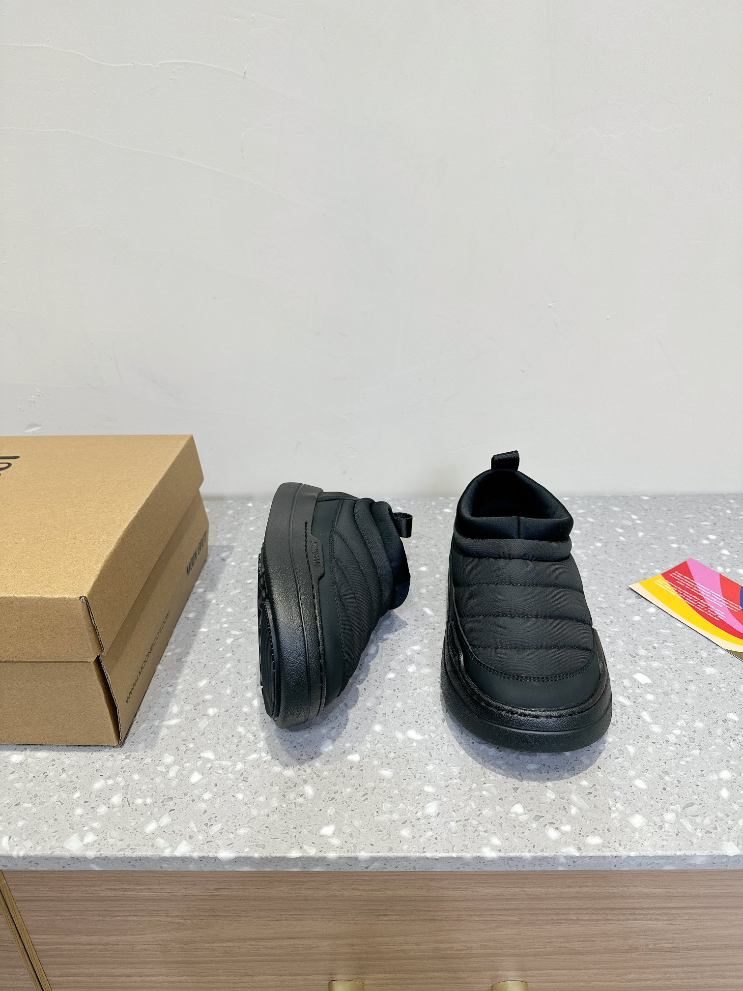 Moon Boot’s 24-Autumn PARK ICON Series: Stylish Snow Boots with Unique Features - 图片 2