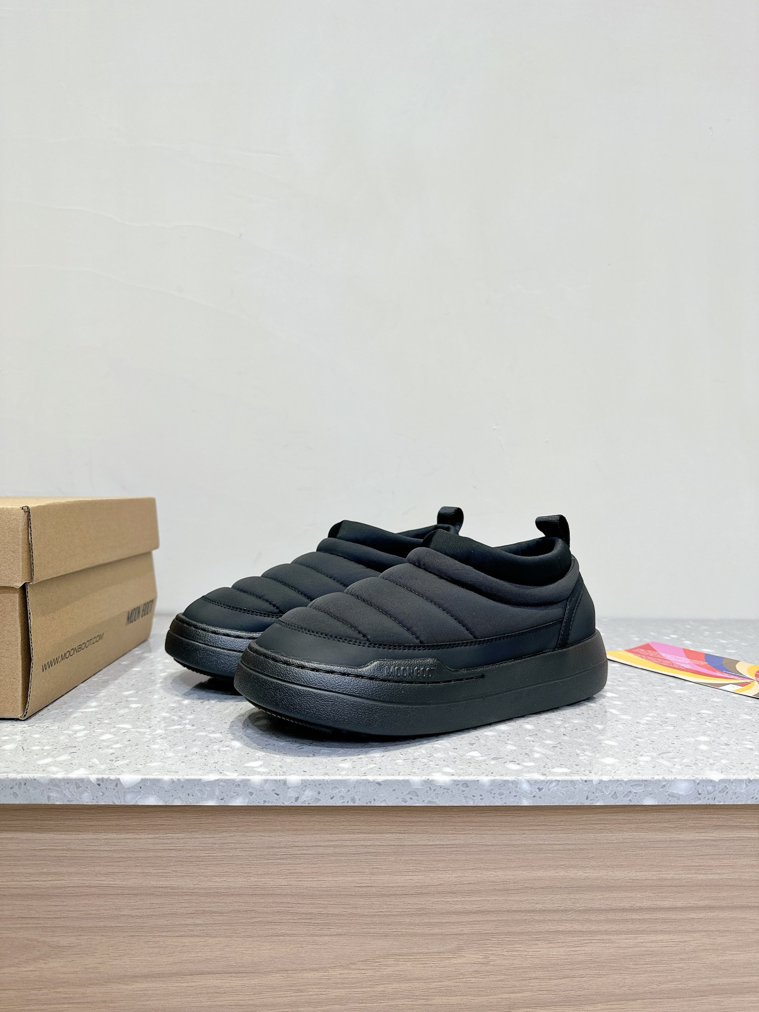 Moon Boot’s 24-Autumn PARK ICON Series: Stylish Snow Boots with Unique Features - 图片 3