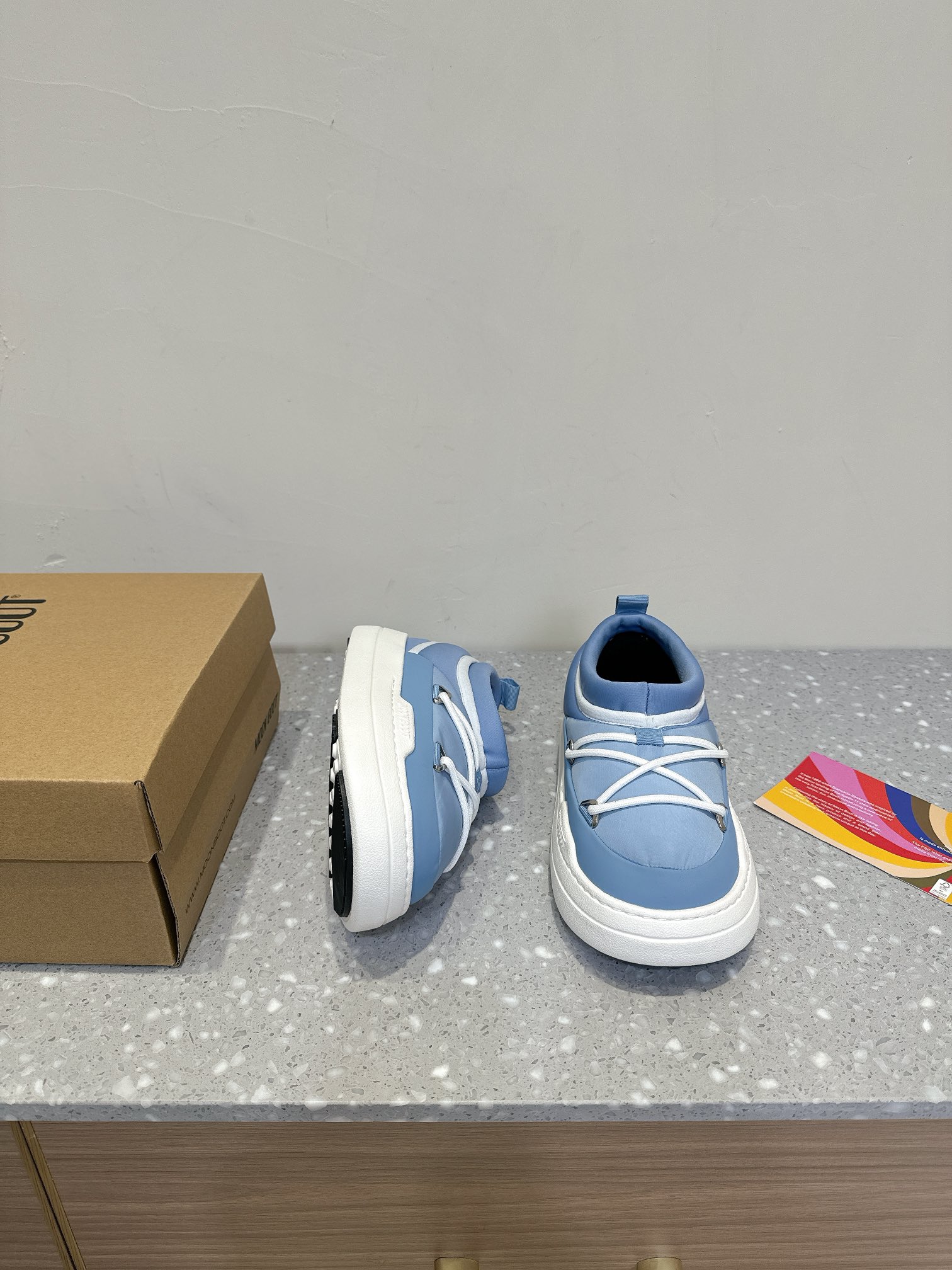 Moon Boot’s Park Icon Series: Waterproof Snow Boots with Sponge Material and Unique Soles - 图片 2