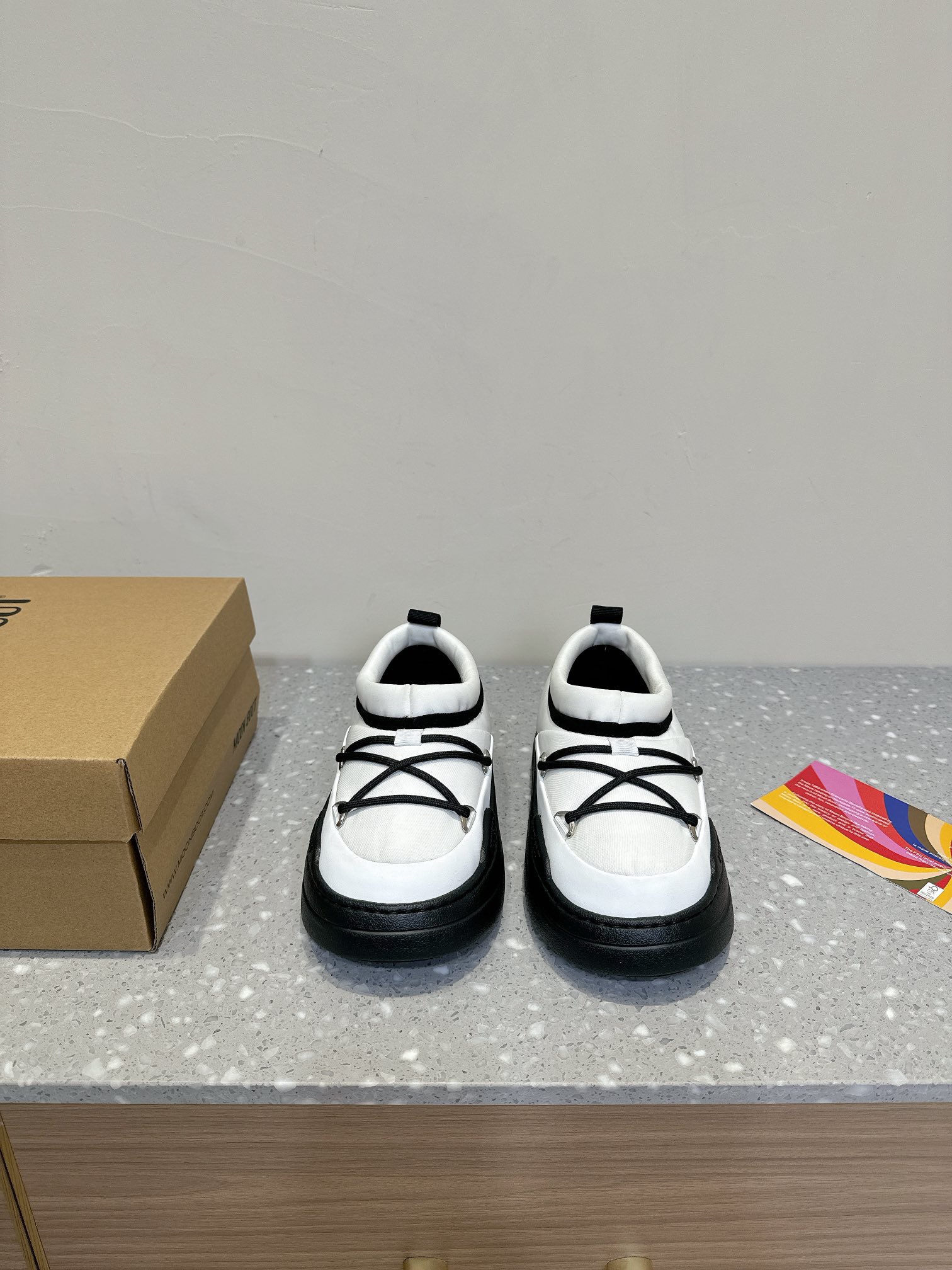 Moon Boot’s 24-Autumn PARK ICON Series: Stylish Snow Boots with Unique Features - 图片 1