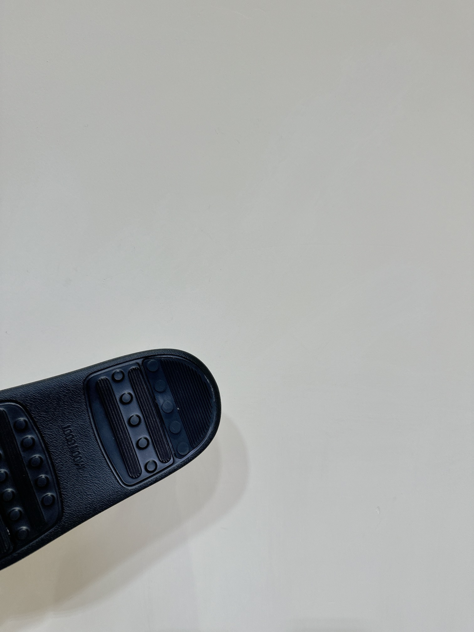 Moon Boot’s 24-Autumn PARK ICON Series: Stylish Snow Boots with Unique Features - 图片 9