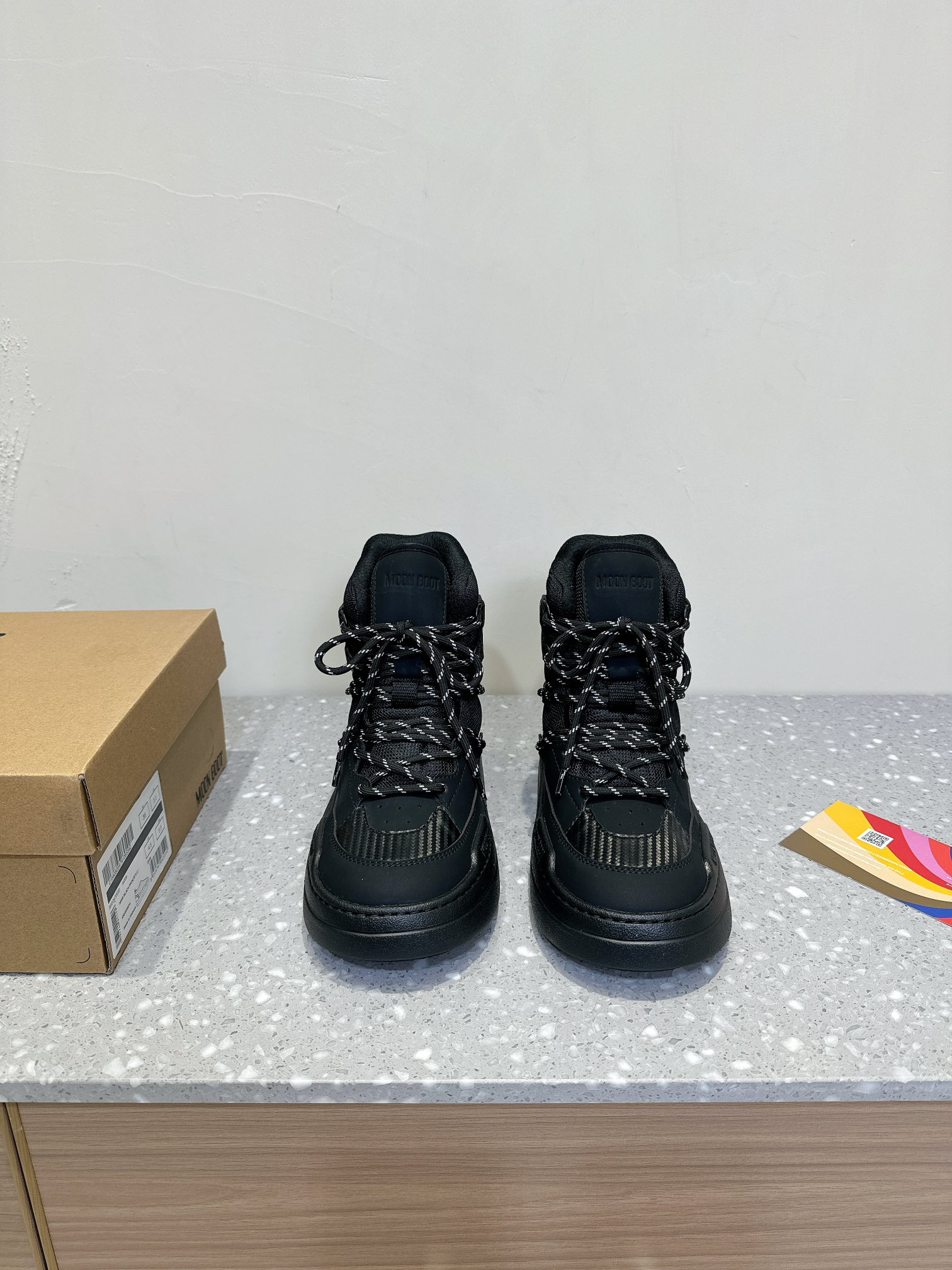 Moon Boot’s 24-Autumn PARK ICON Series: Waterproof, Stylish Snow Boots with Unique Soles