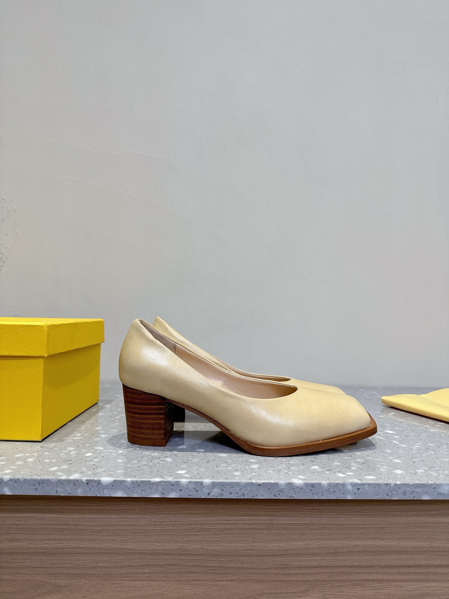 New FENDI 24SS Shoes: Custom Cattle and Sheep Skin, 5cm Height. - 图片 5