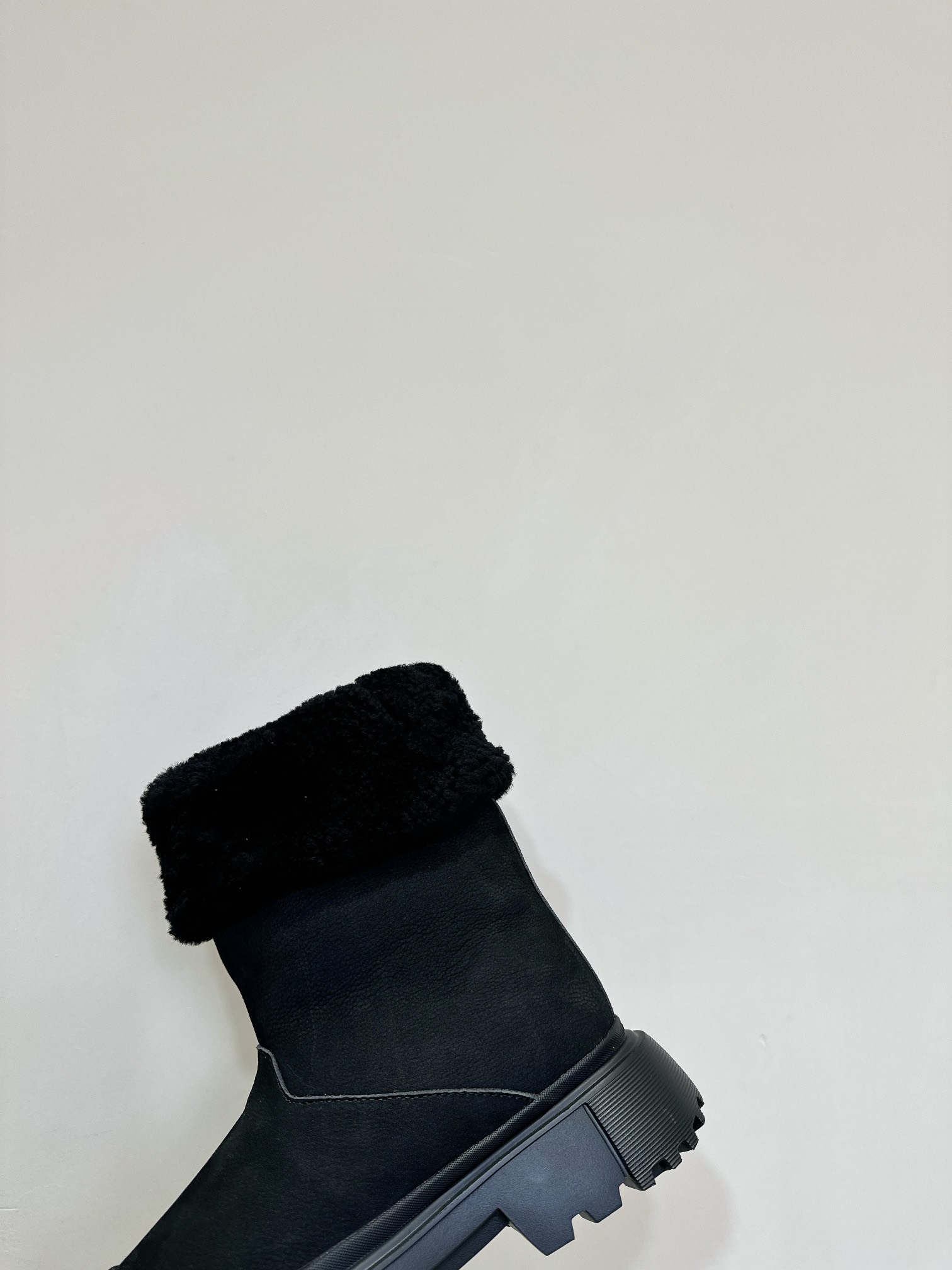 HOGAN 24ss Lambskin Snow Boots for Autumn/Winter: Warm, Comfortable, and Stylish - 图片 7